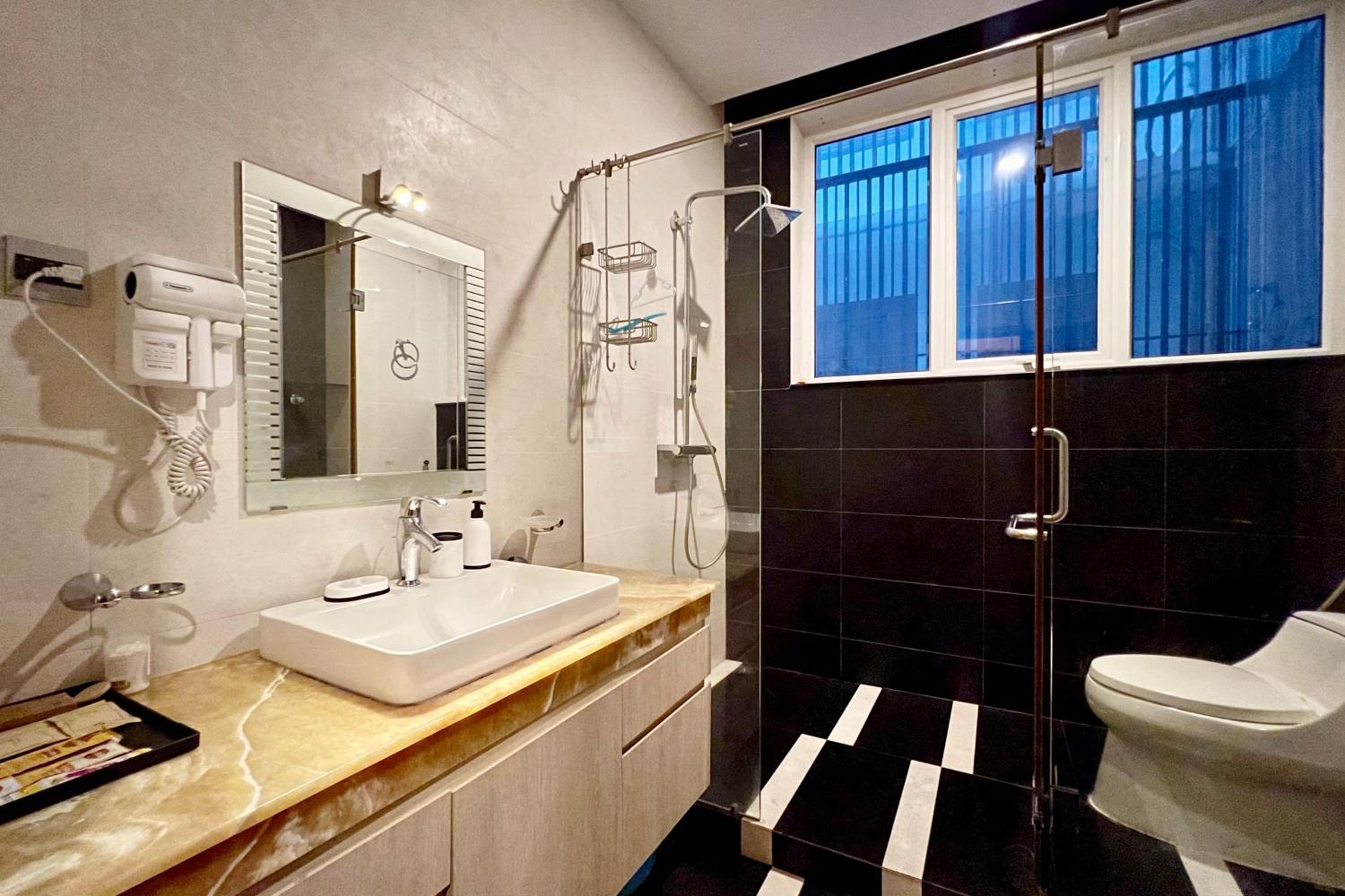 Lakeview Park Villas - Every Duplex with Private Pool