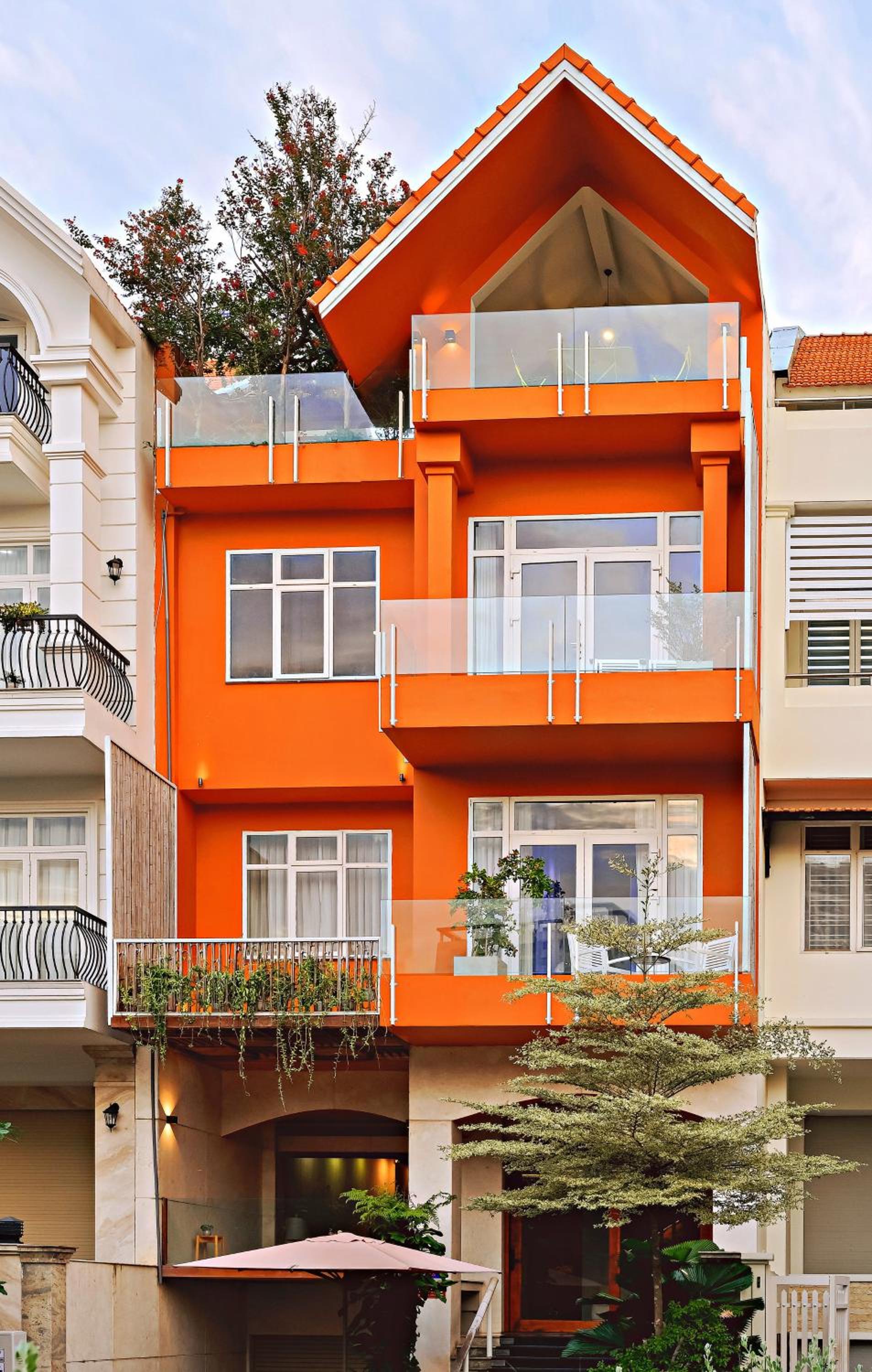 Lakeview Park Villas - Every Duplex with Private Pool