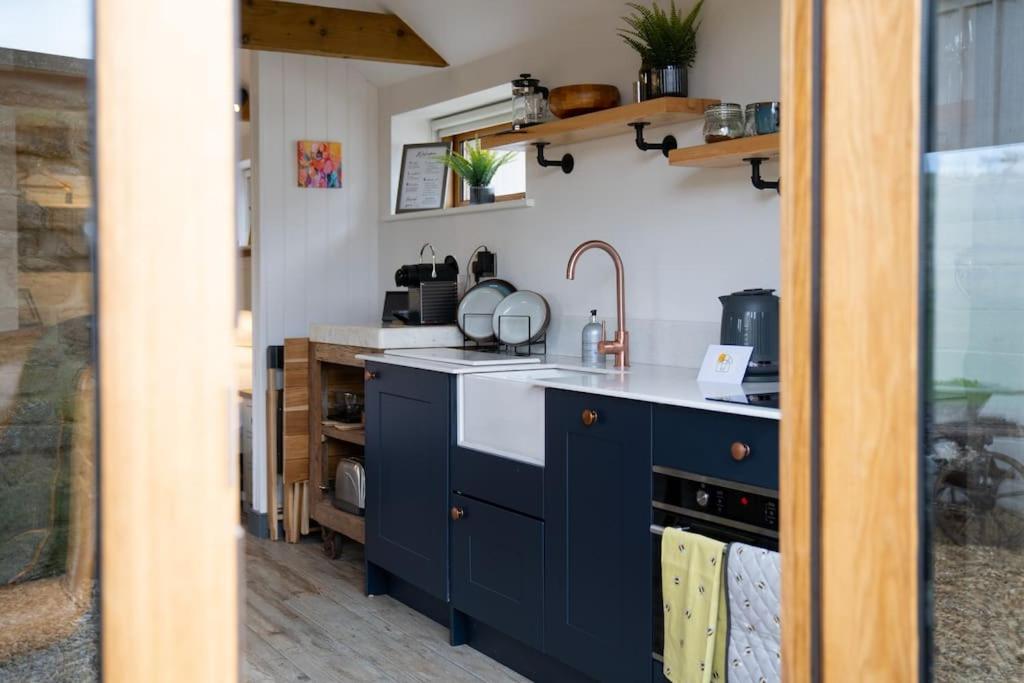 The Cow Shed - Rural Barn Conversion with Hot Tub view 5