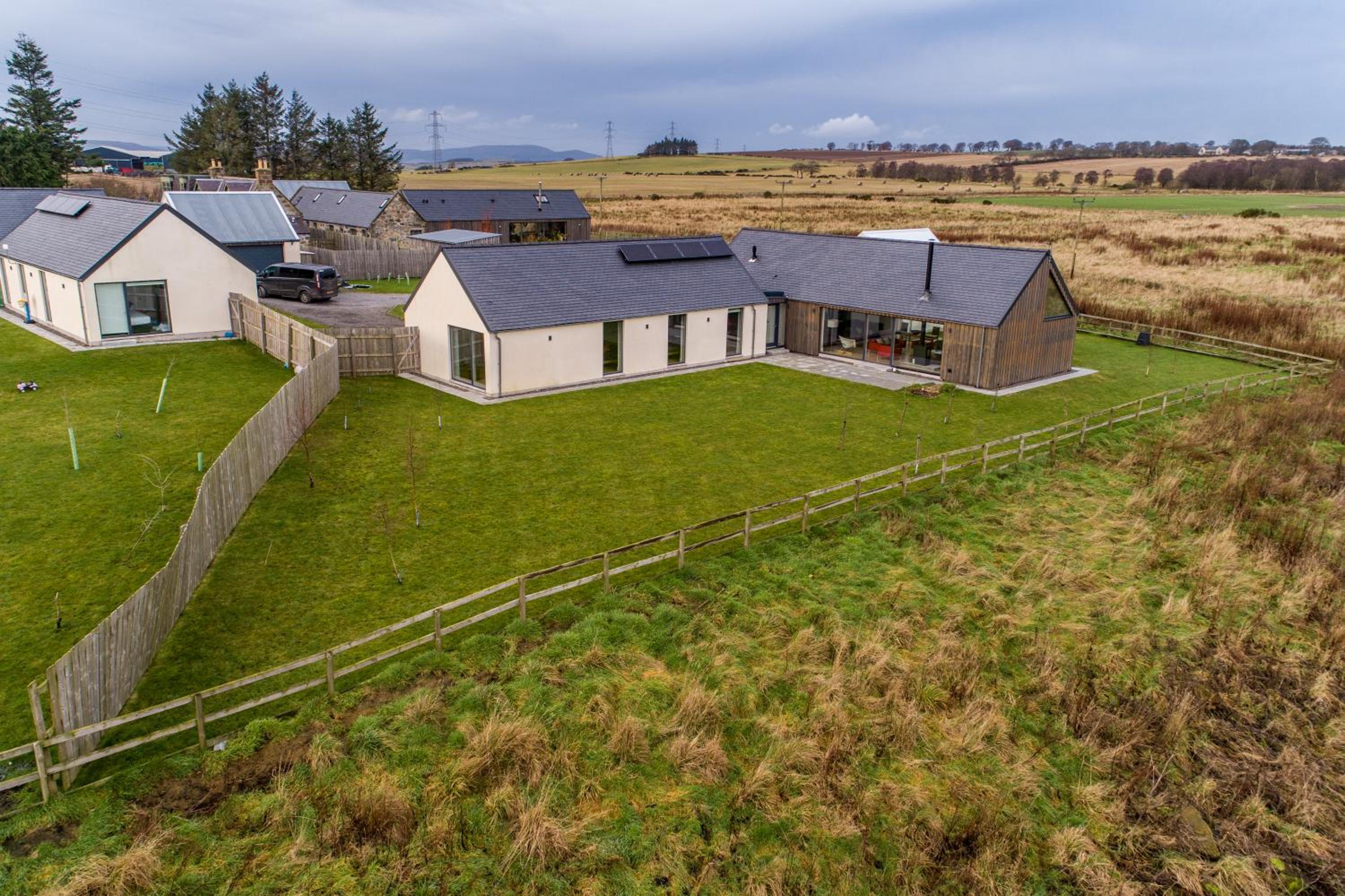 The Den, Architect Designed Barn, Beautiful Location