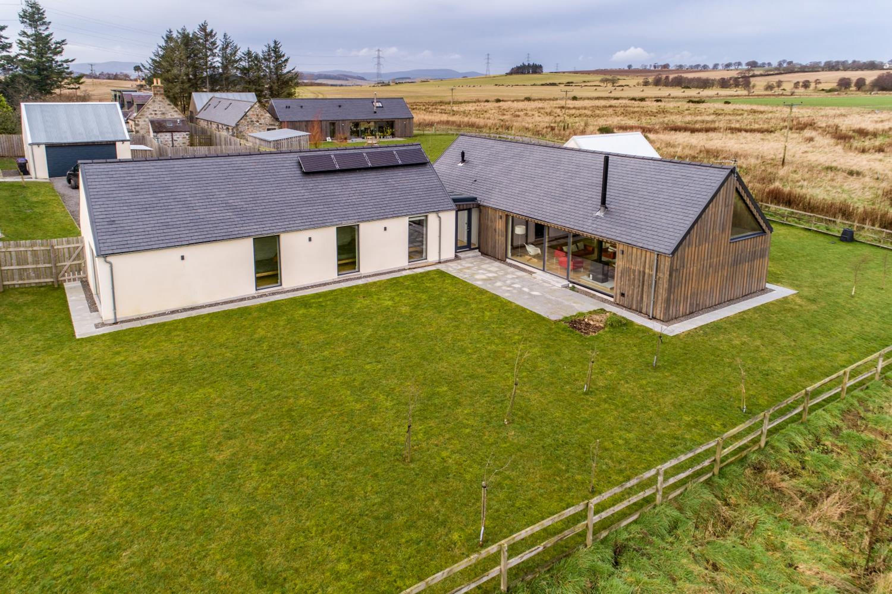 The Den, Architect Designed Barn, Beautiful Location