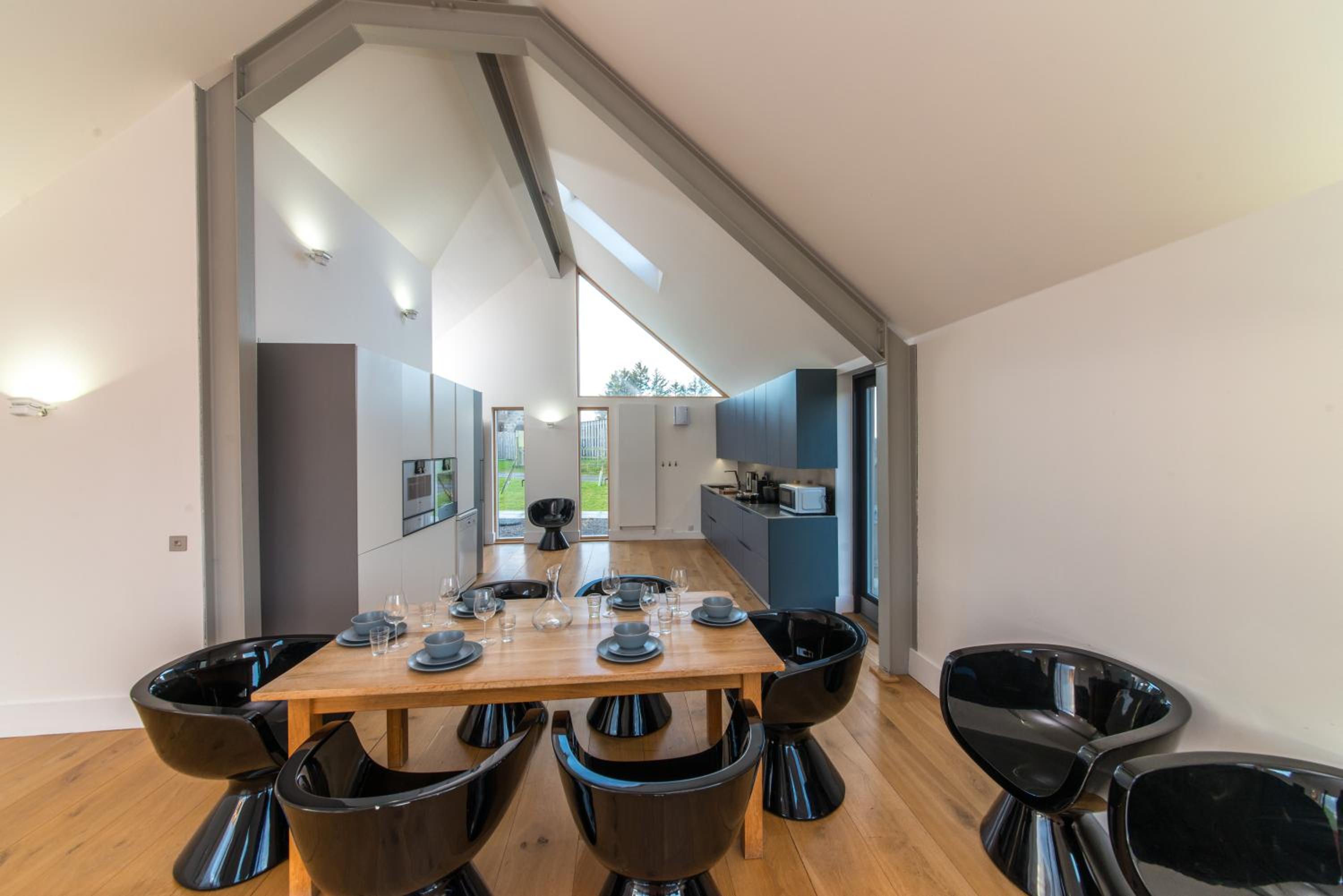 The Den, Architect Designed Barn, Beautiful Location