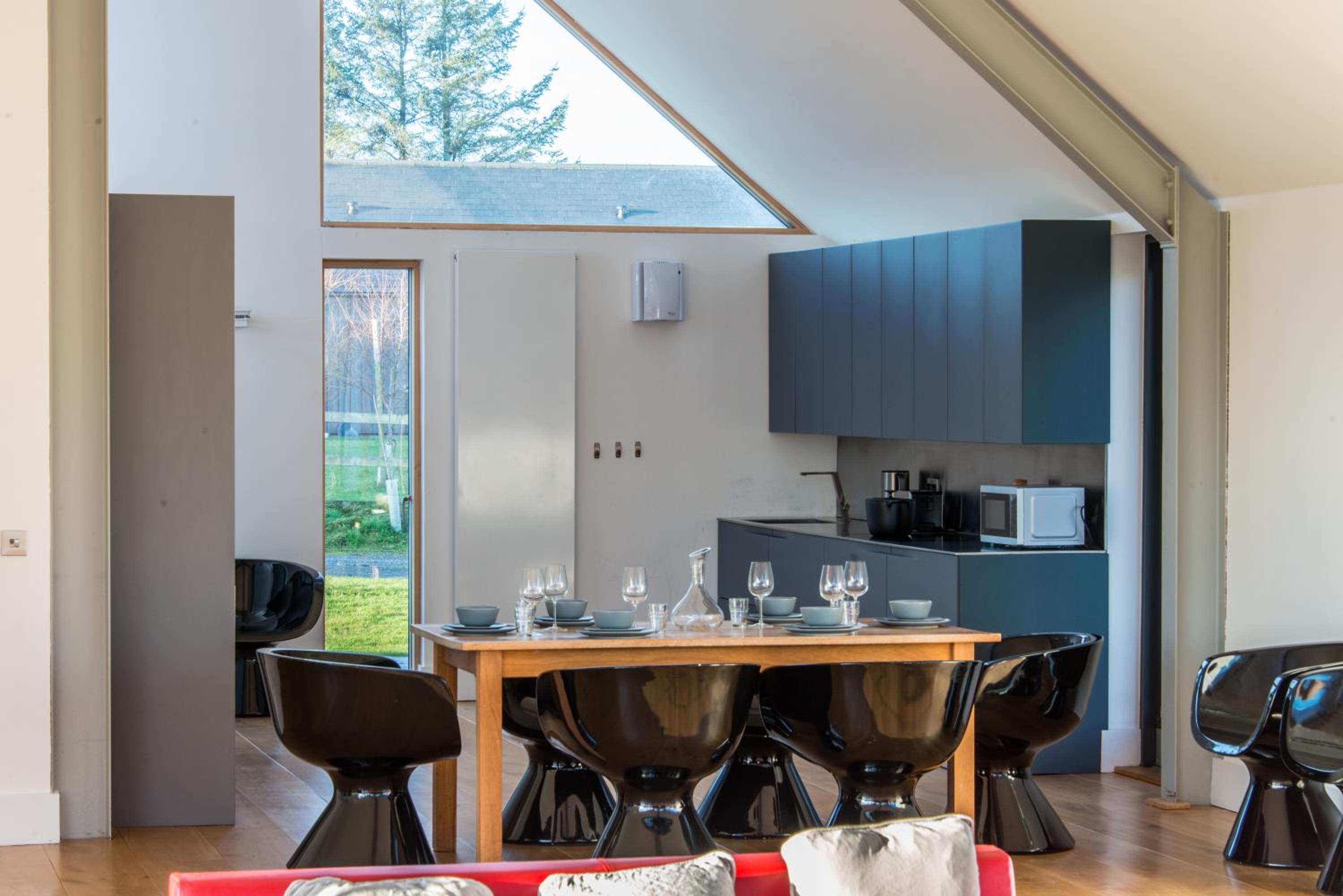 The Den, Architect Designed Barn, Beautiful Location