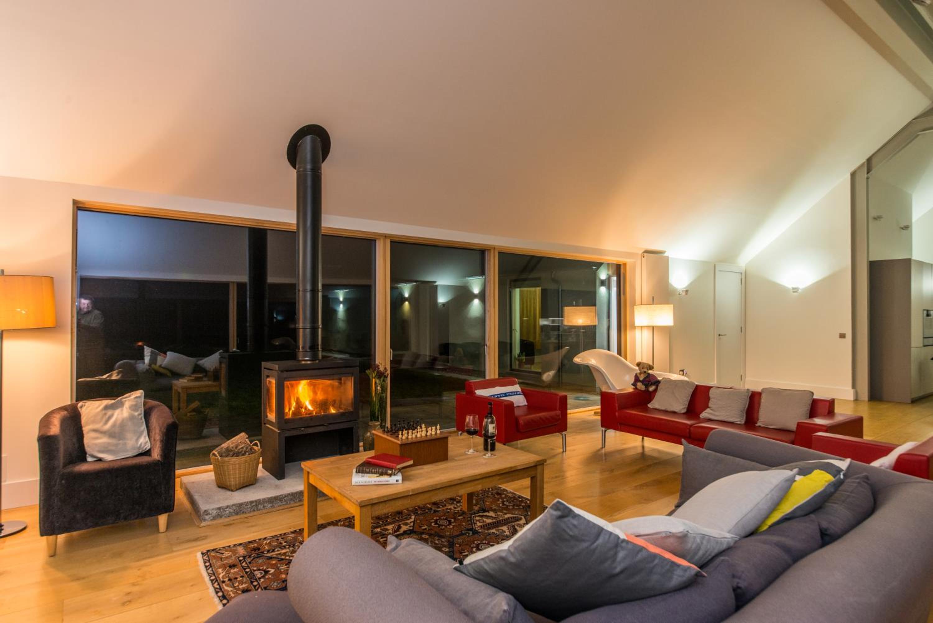 The Den, Architect Designed Barn, Beautiful Location