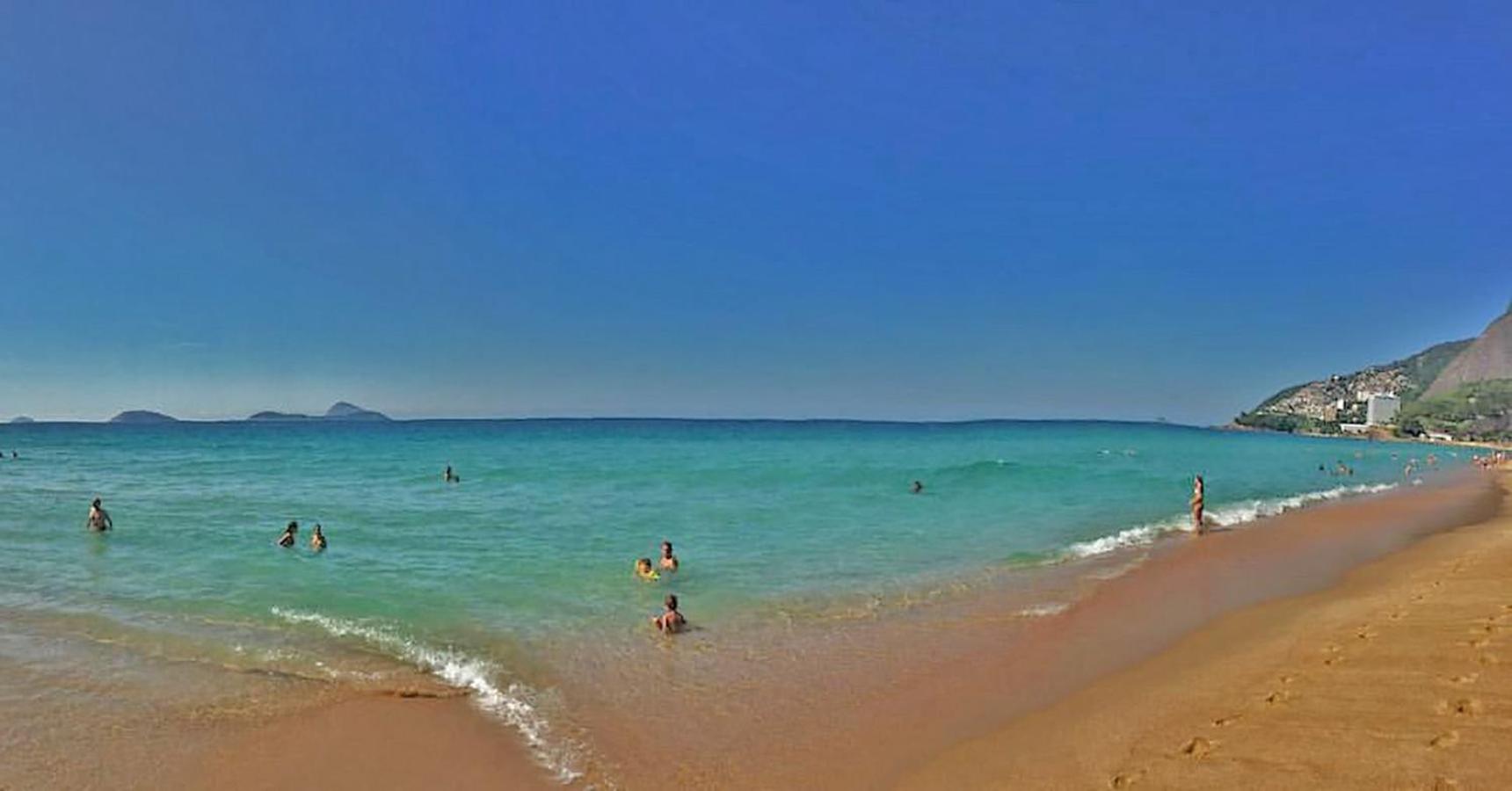 Leblon Flat Service 2 Bedrooms Sea View