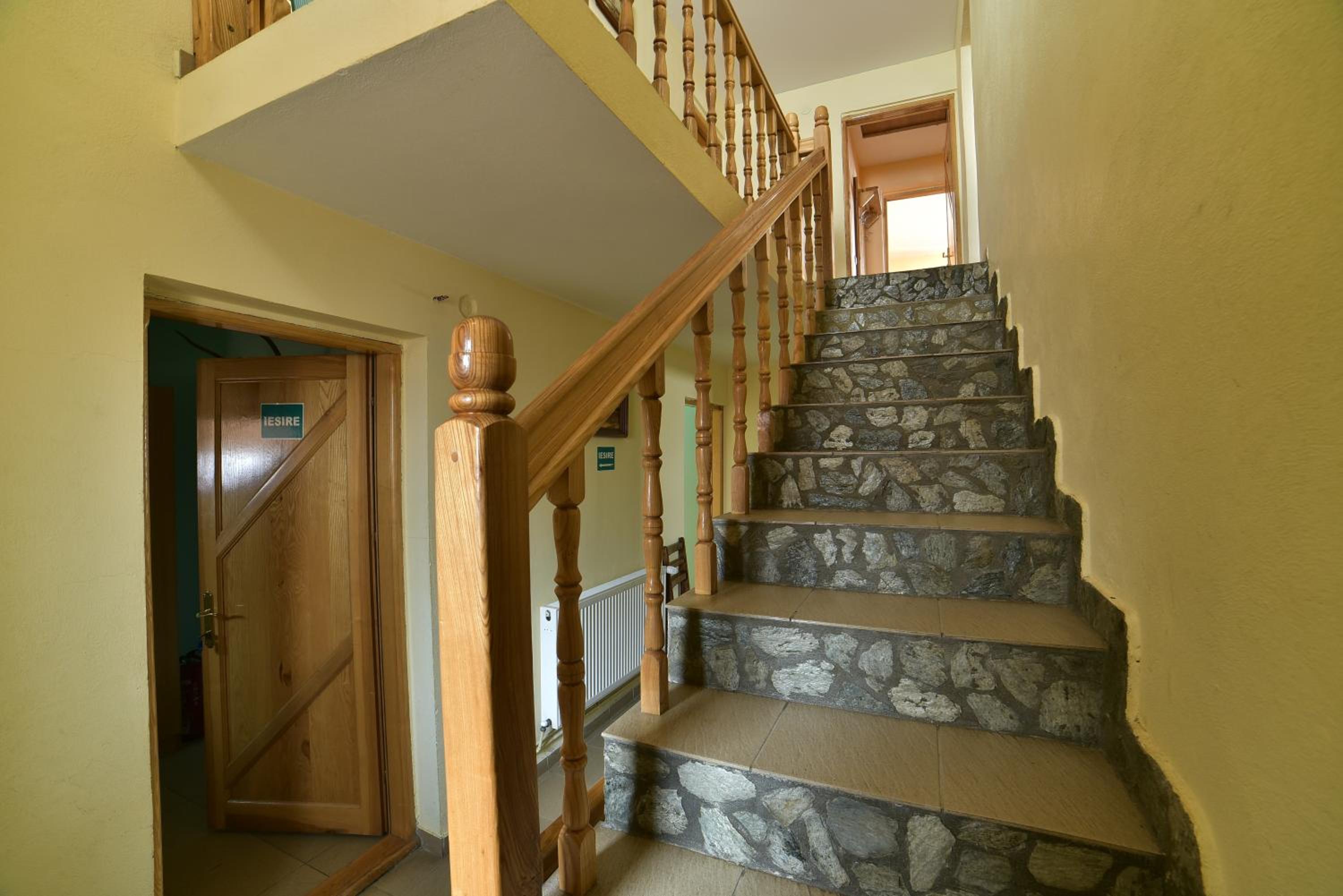Photo 36