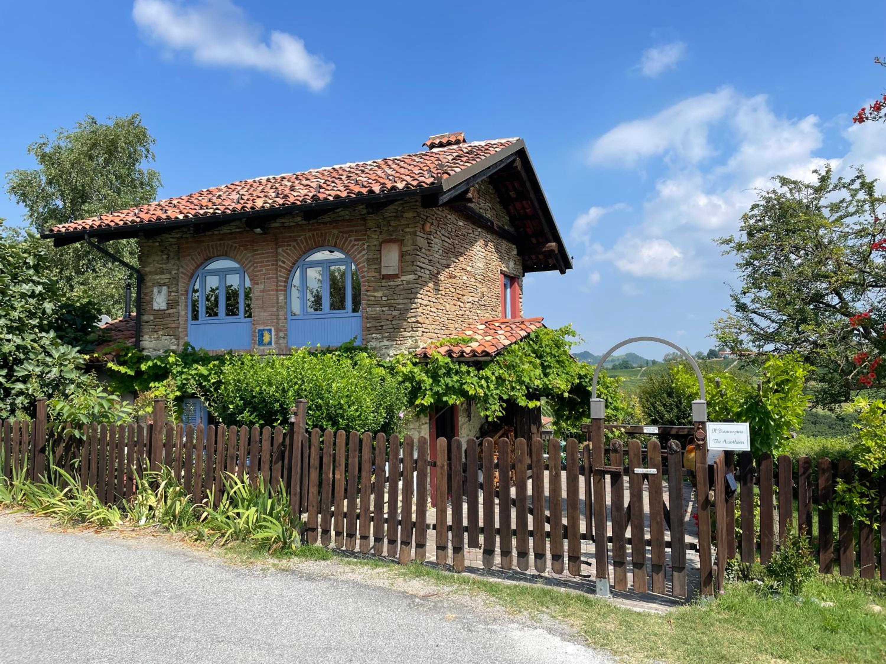Villa Biancospino - luxury and private villa in Langhe view 2