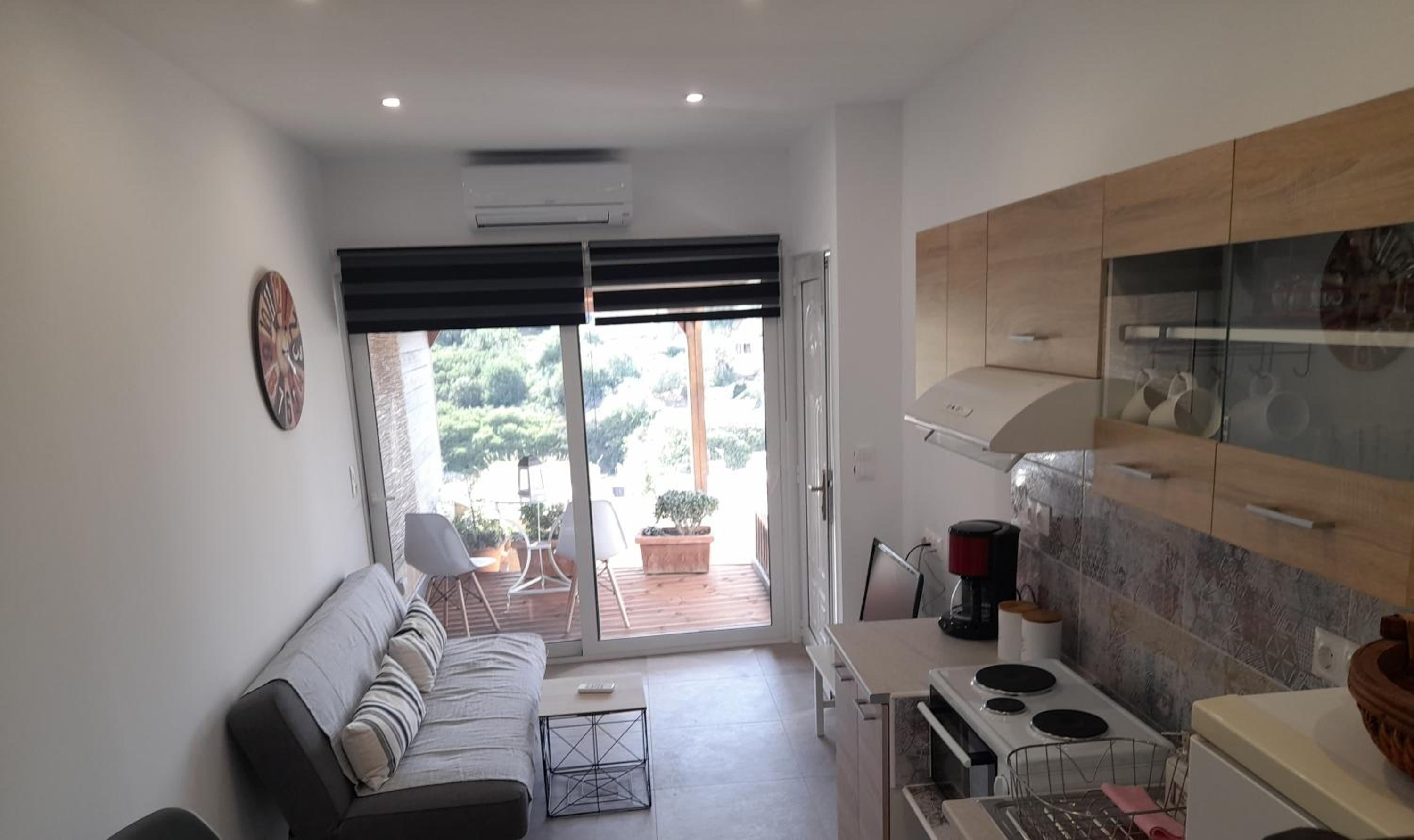 Arismari Studio 2 min from Mades Organized Beach view 3