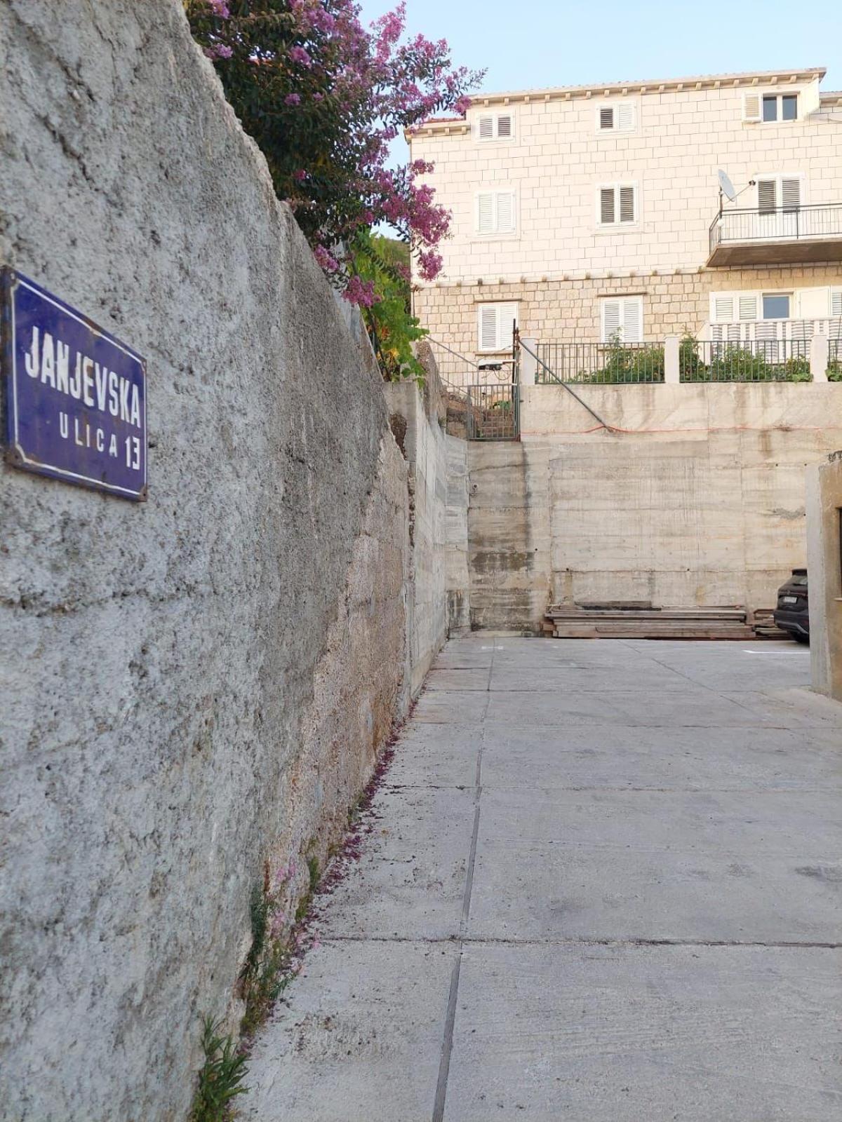 Perina Apartment - free parking