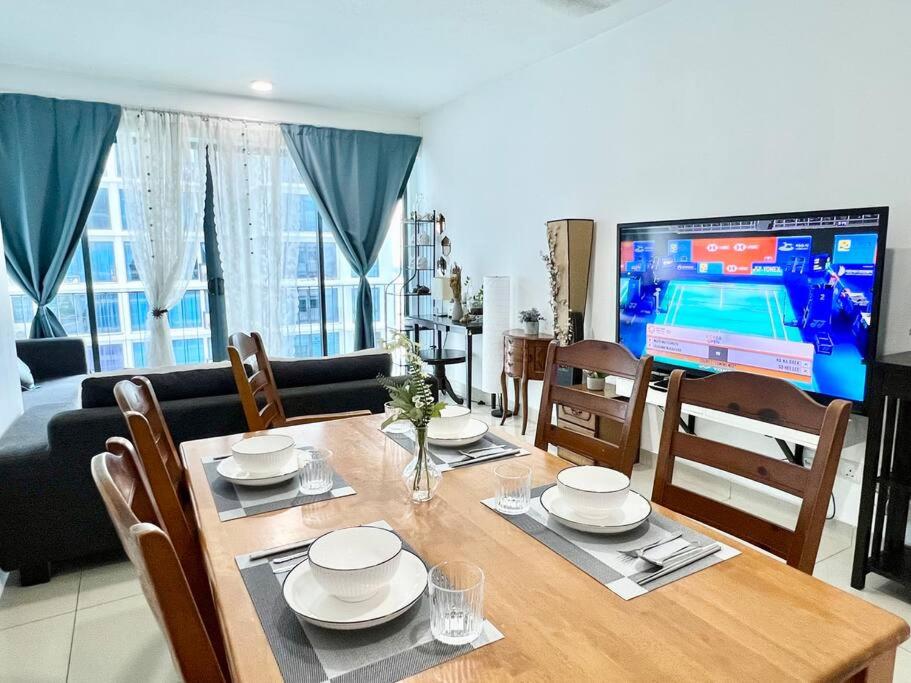 T2 1-10Pax 2Room Balcony Trefoil Setia Alam TV Wi-Fi photo 1