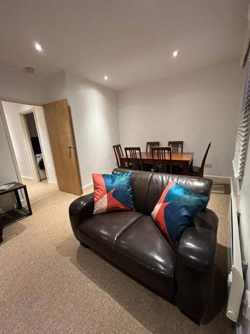 Spacious 2Bed/2Bath Flat next to London Eye