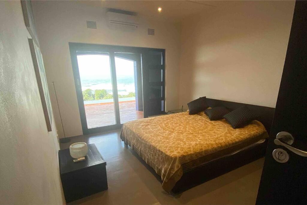 Amasundu Beach House Trafalgar