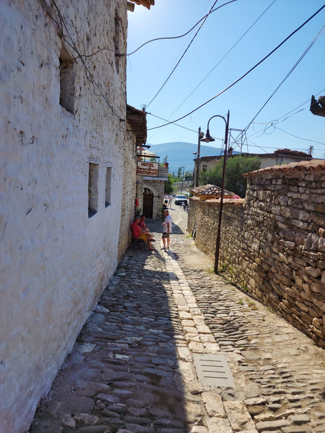 Guesthouse Kolani