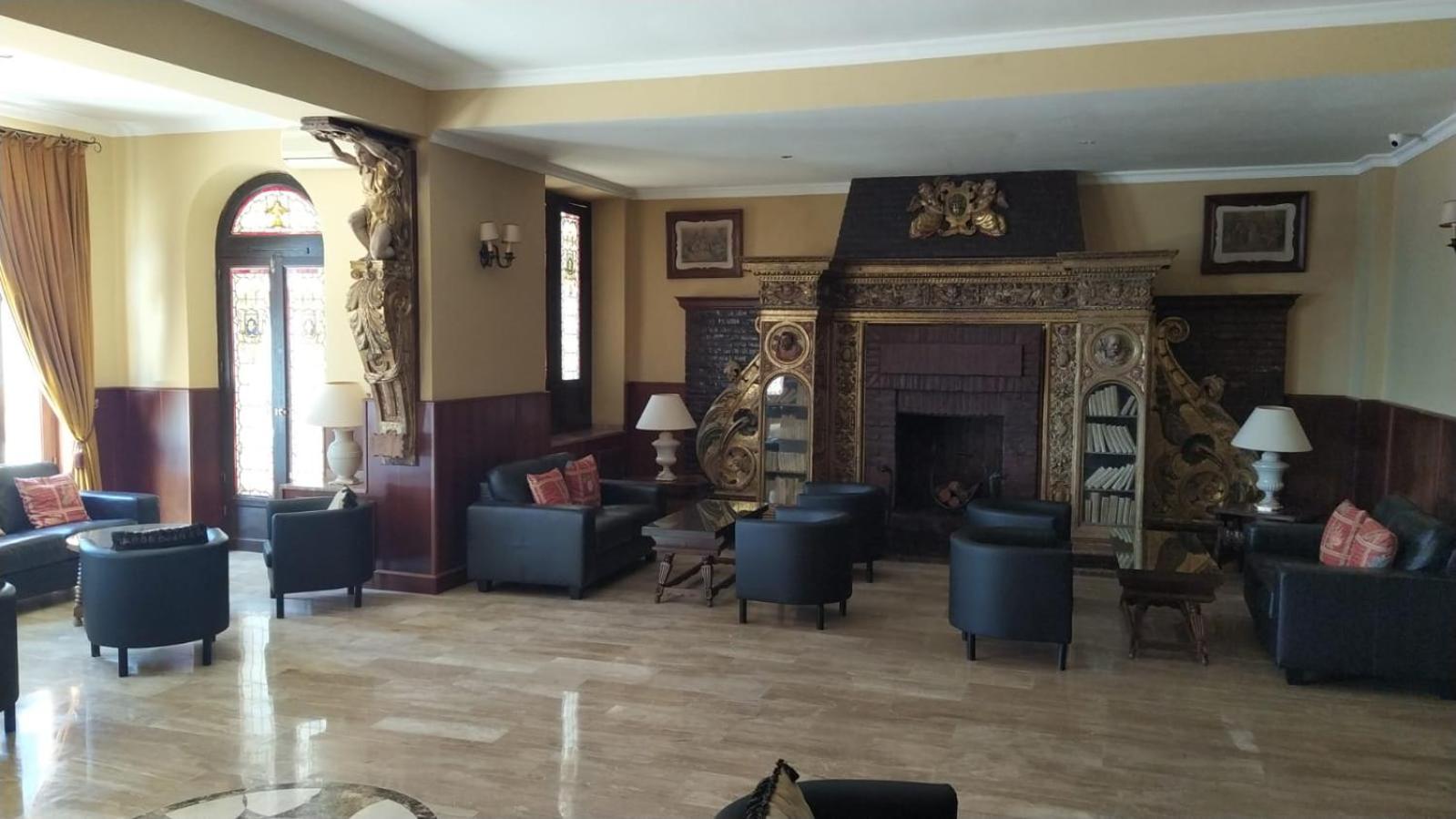 ALHAMAR apartment beachfront in Calahonda