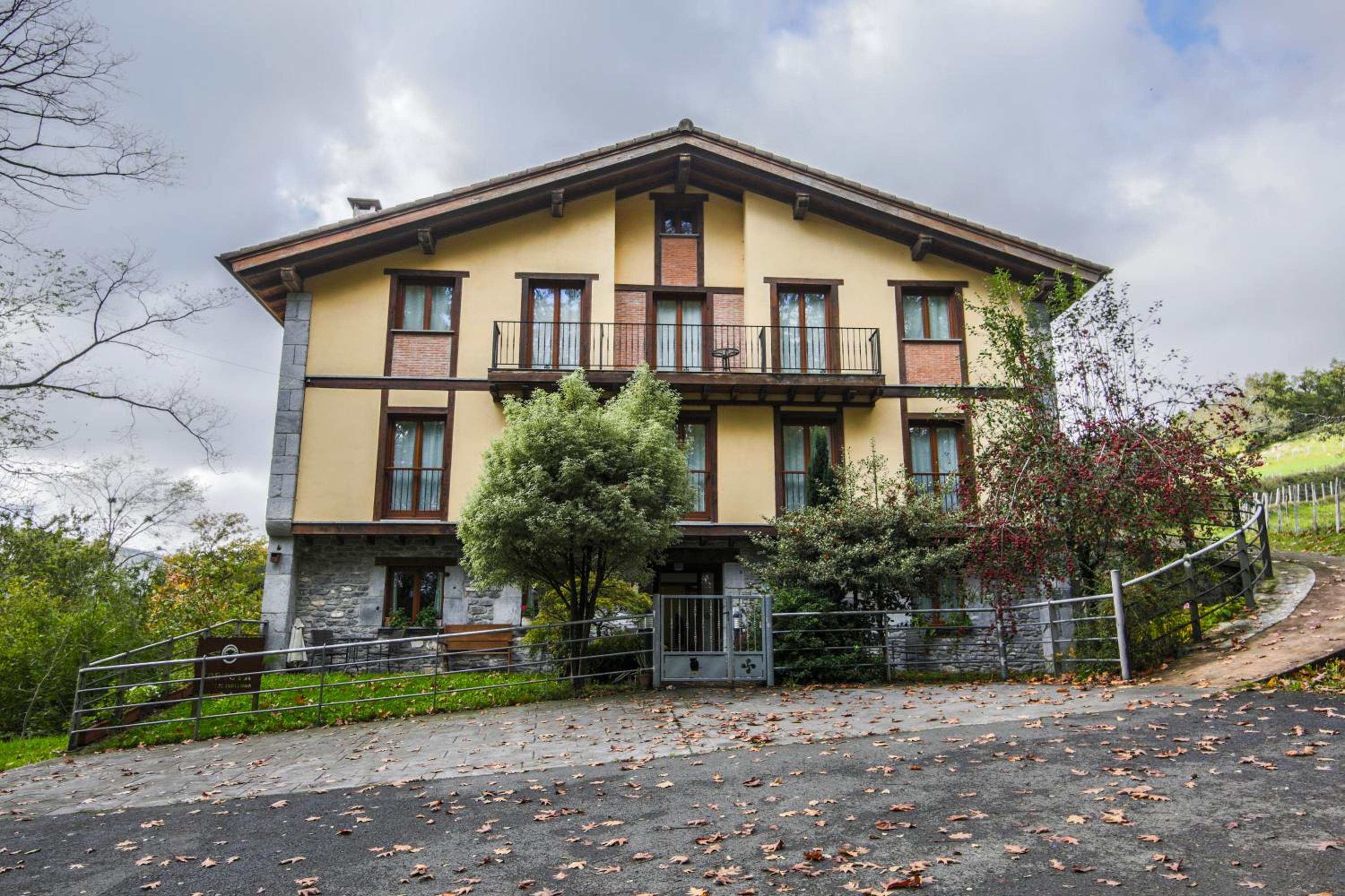 Casa Rural Korteta view 2