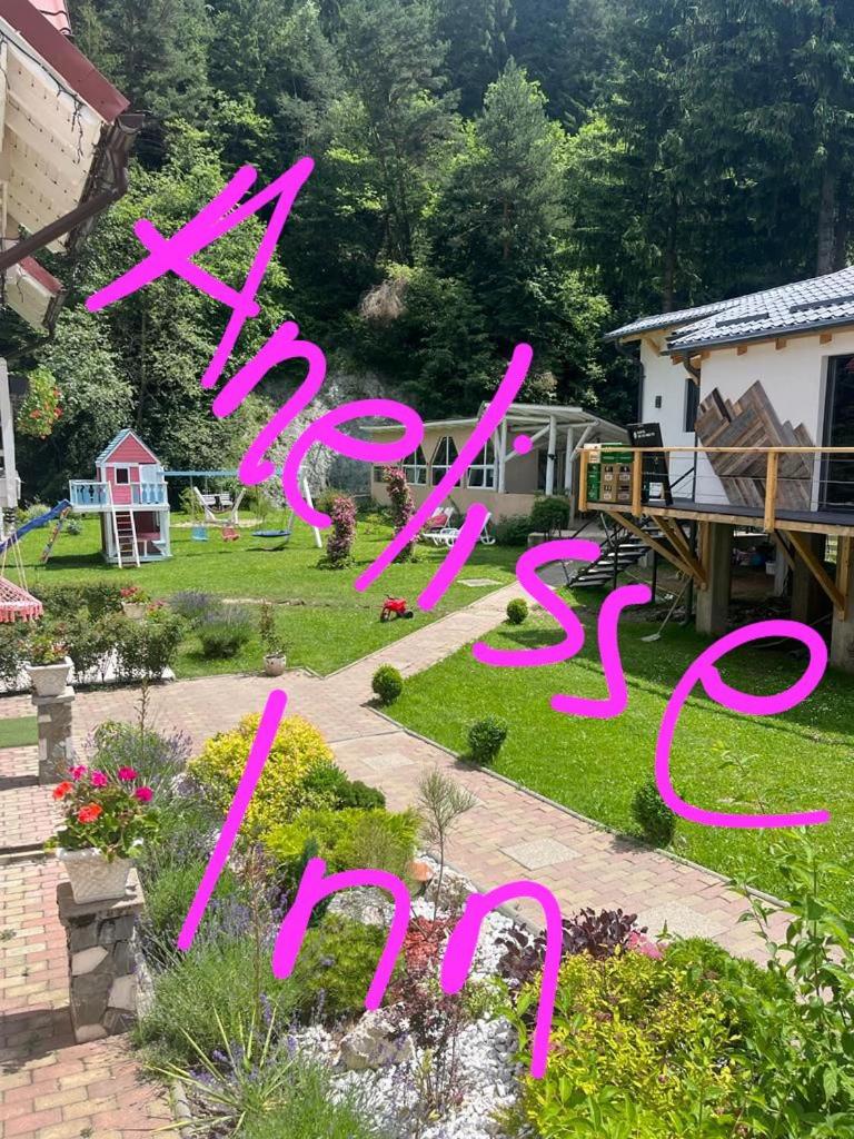 Anelisse Inn view 2