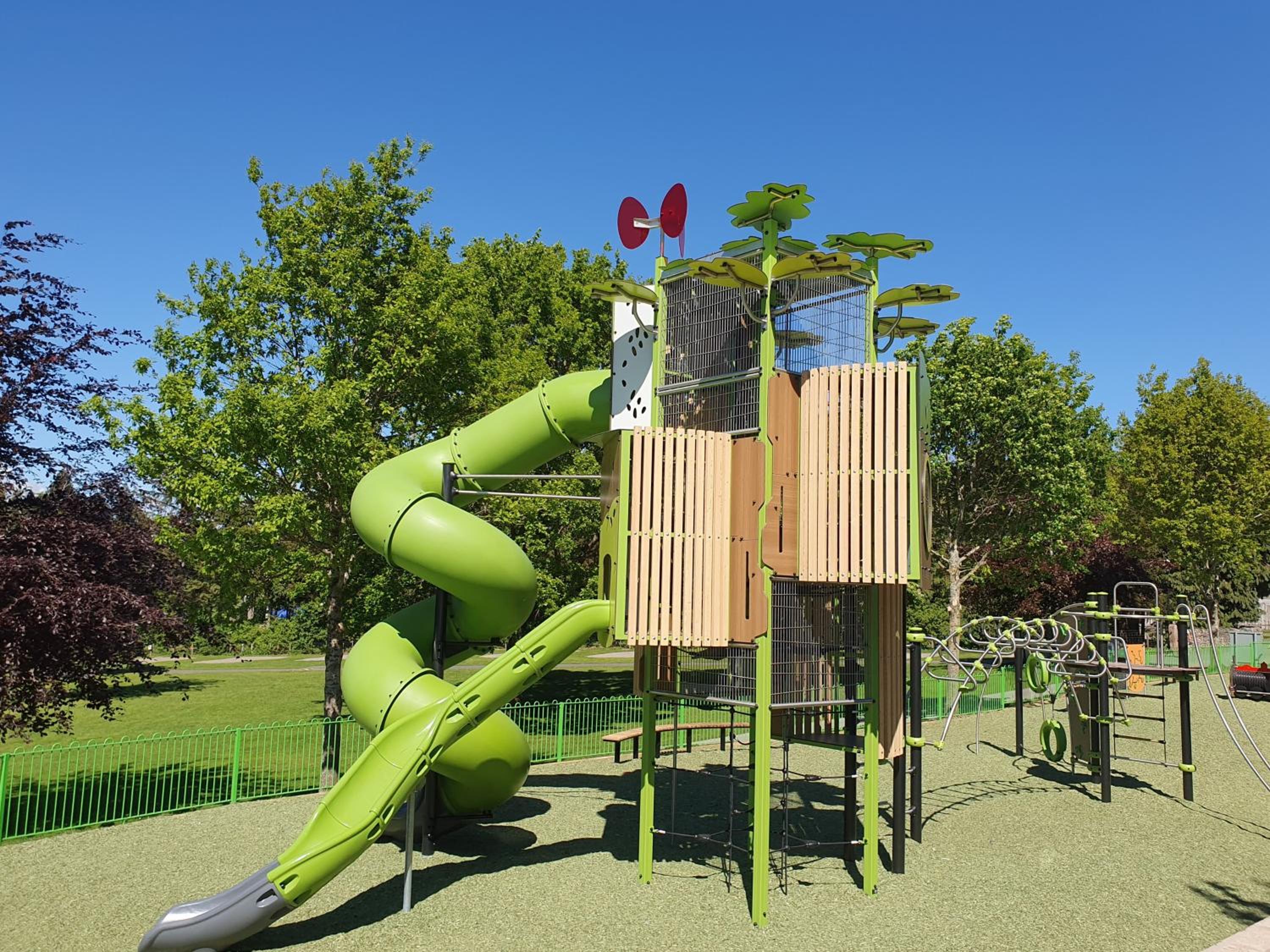 Penrith Vacations - Redwood Lodge - Property Image 5