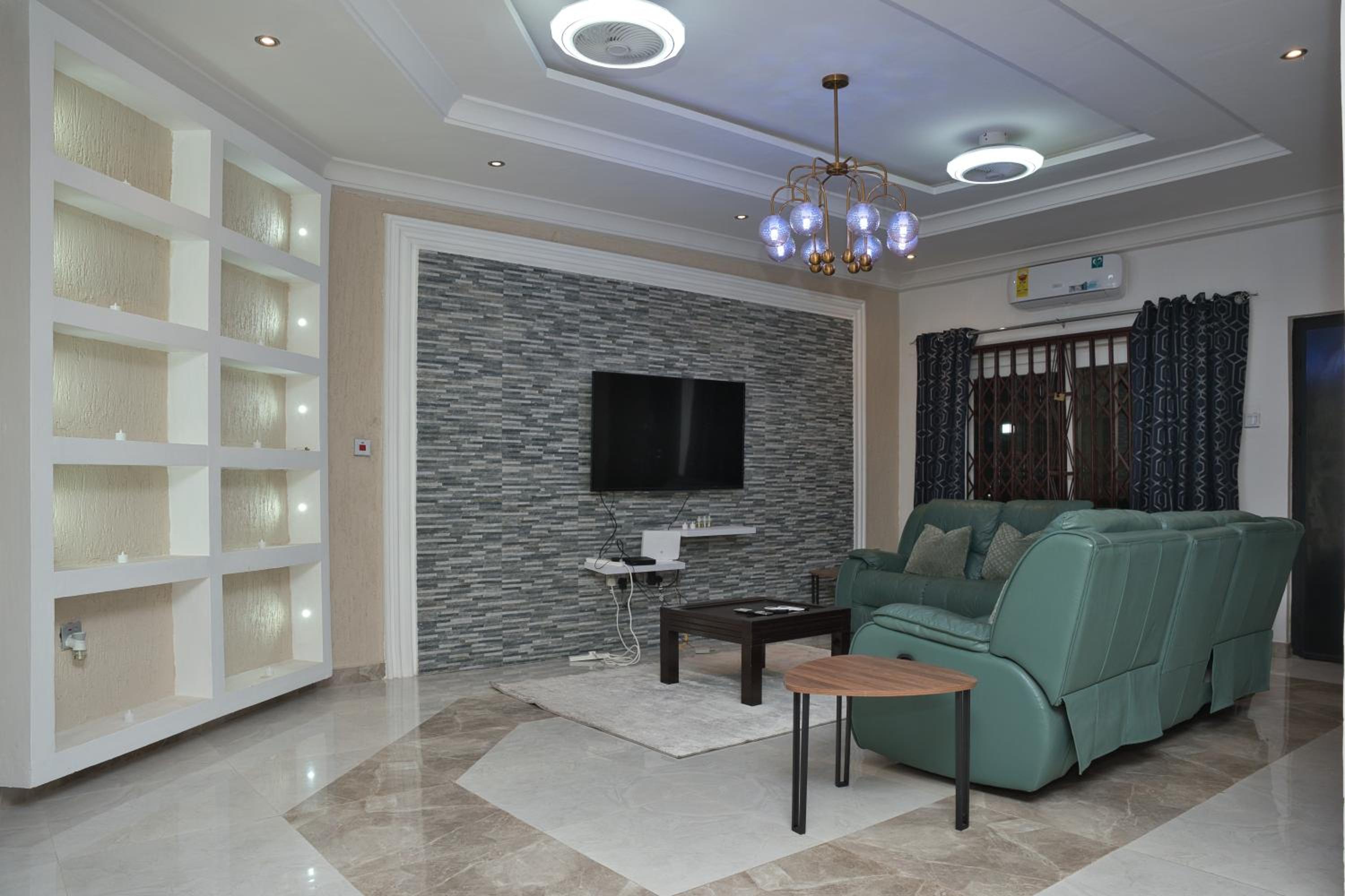 Spacious 3 bed house Spintex East Airport Accra Ghana view 5