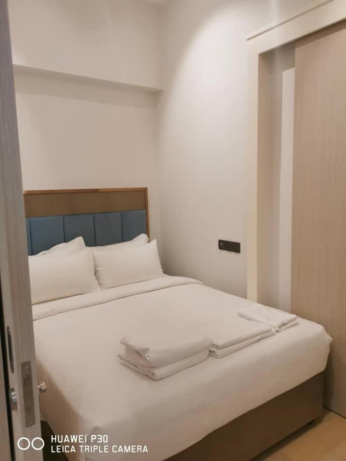 Star residence one