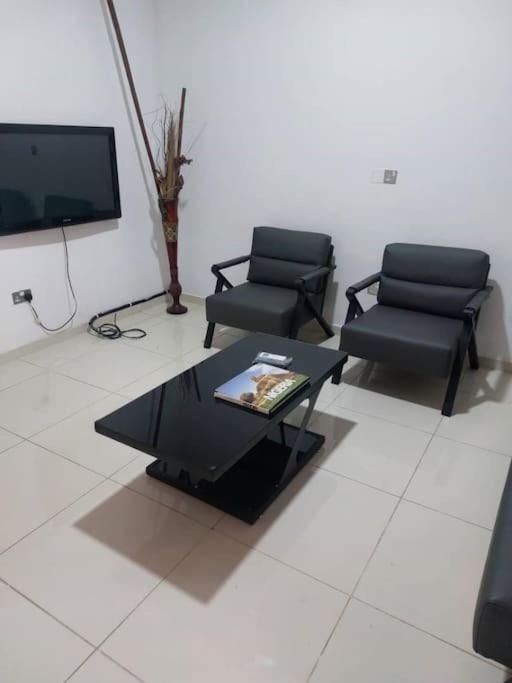 Beautiful new 4 bed townhouse view 5