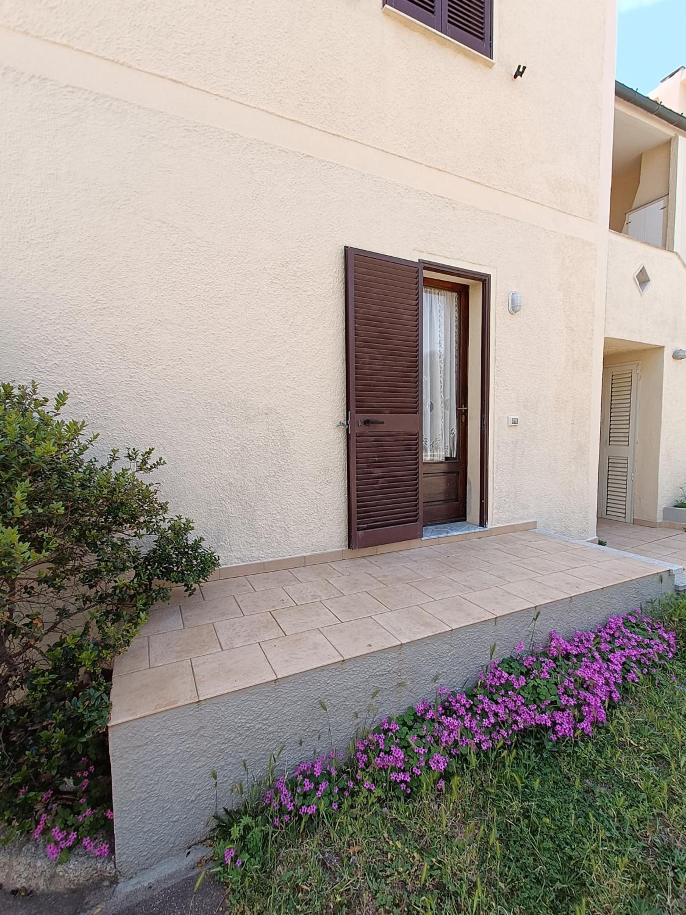 Hotel Very Nice - Image 1