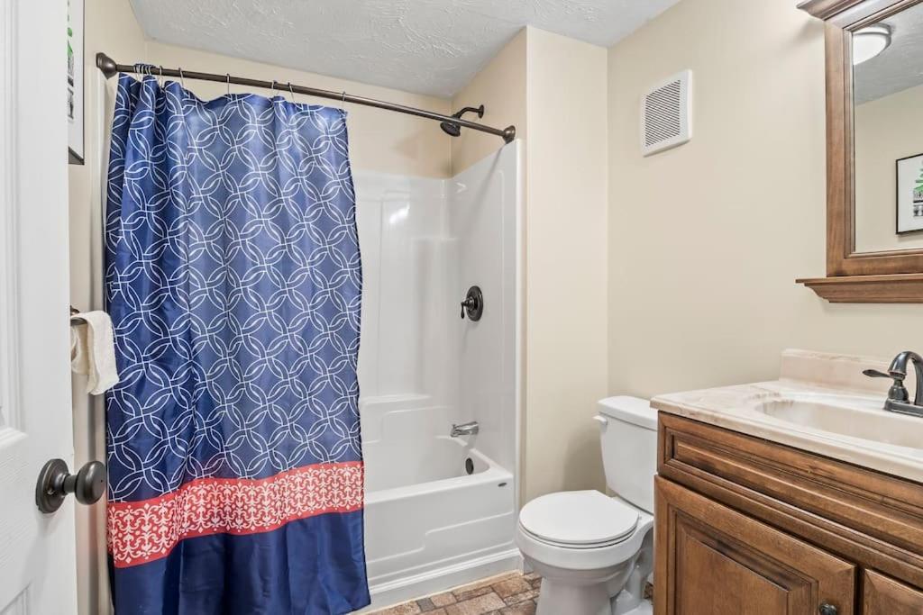 Hot Tub! LRG Home! Sleeps 20!Near Ithaca! Dogs OK view 3
