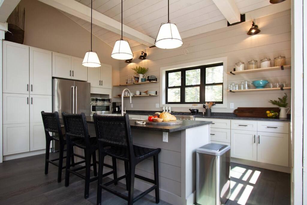 Ski, Golf, Trails, Winery, Lake View, Lutsen, Grand Marias - Sleeps 8 view 4