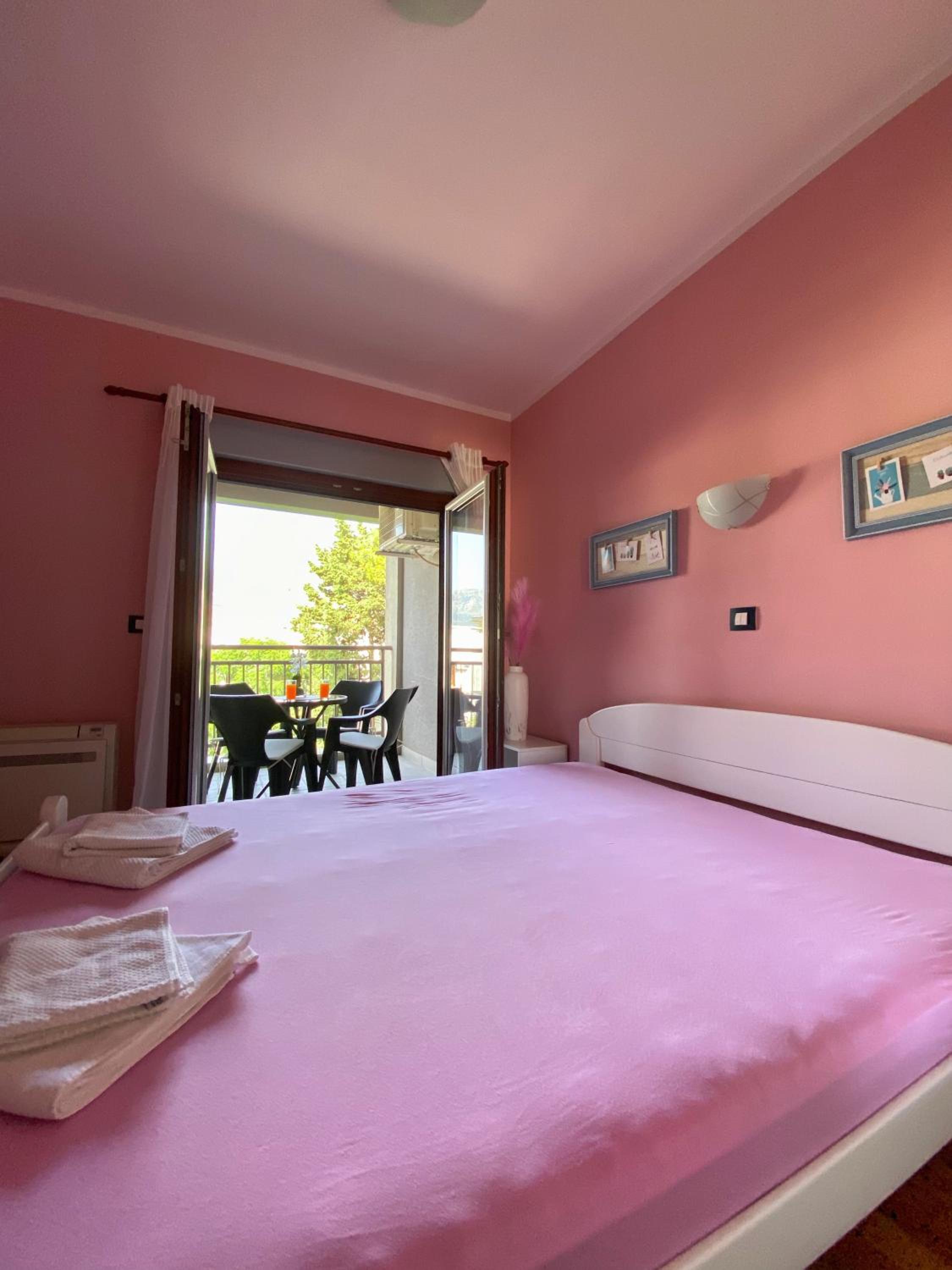 Apartment Center Adria