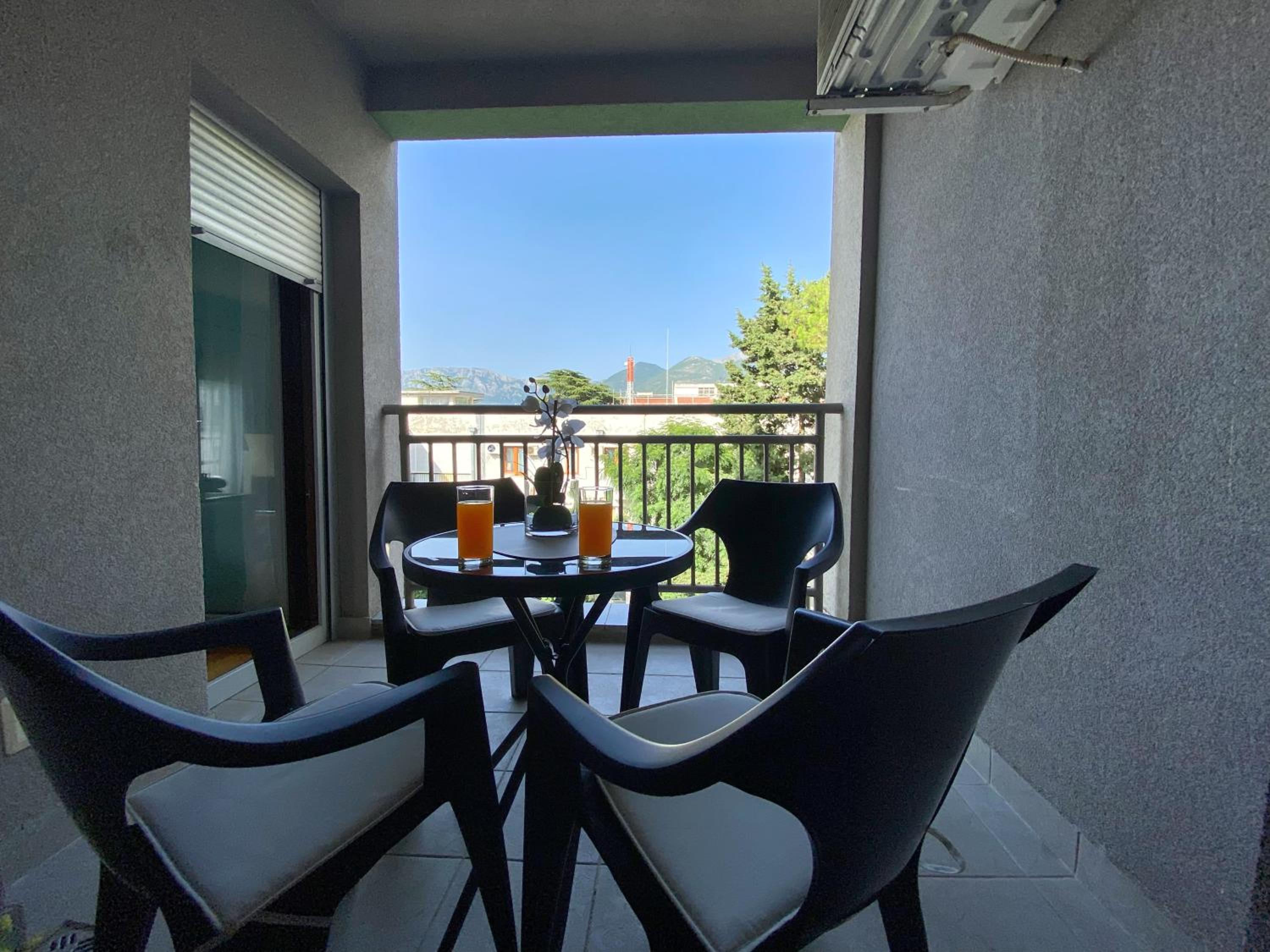 Apartment Center Adria