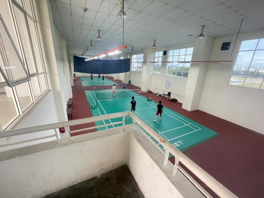 10Pax 4 Room Hidden Gem Sri Petaling 3 min Bukit Jalil Stadium