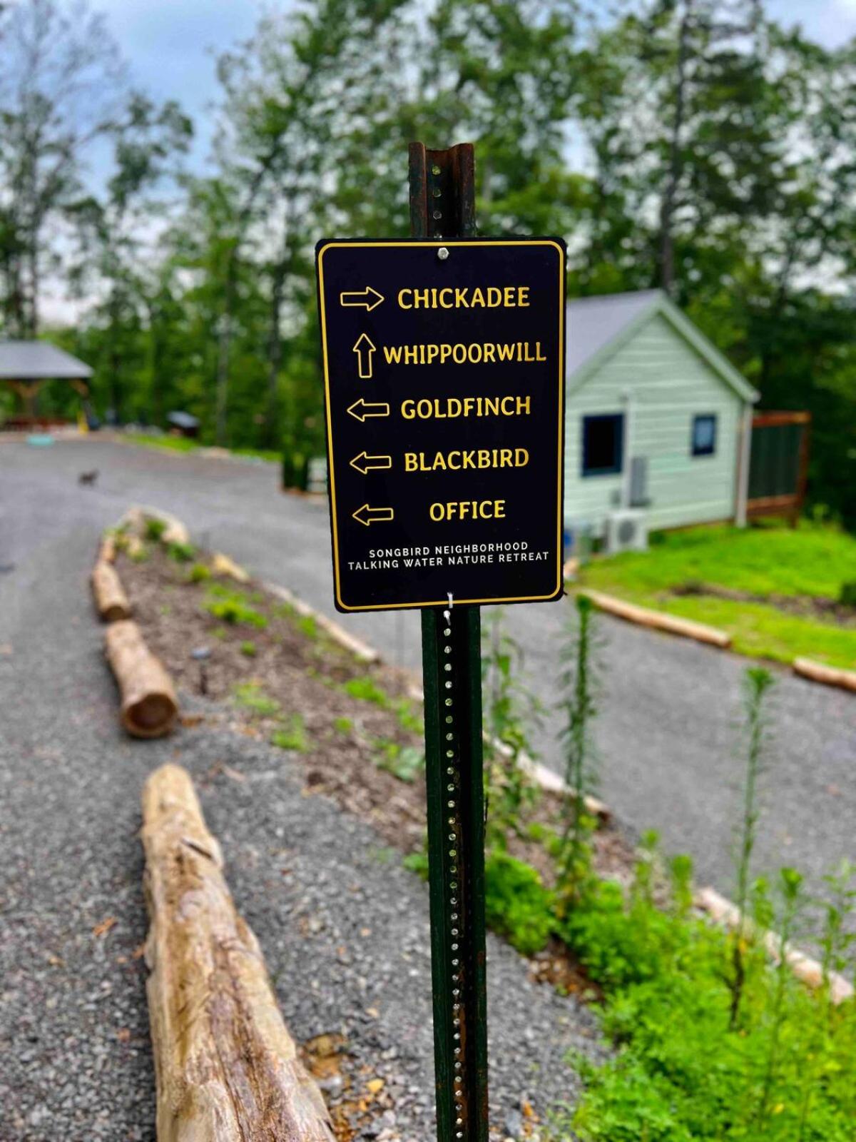Blackbird Cabin