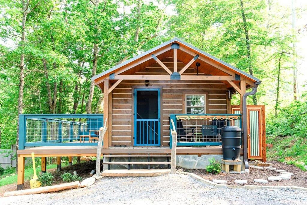 Blackbird Cabin