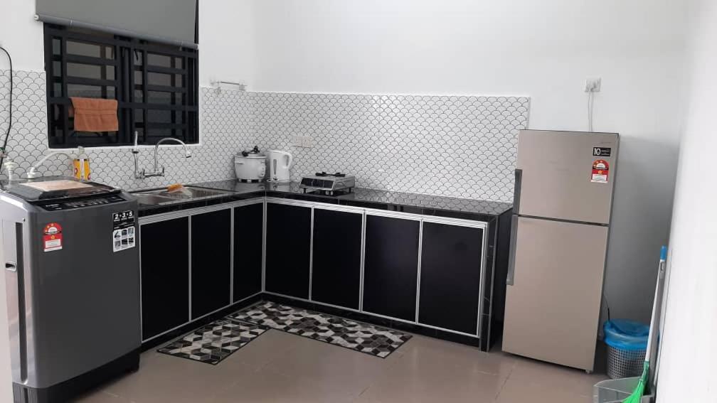 MUSLlM only WIFI 3 aircond room Tulip Homestay Hospital Sultanah Bahiyah photo 5