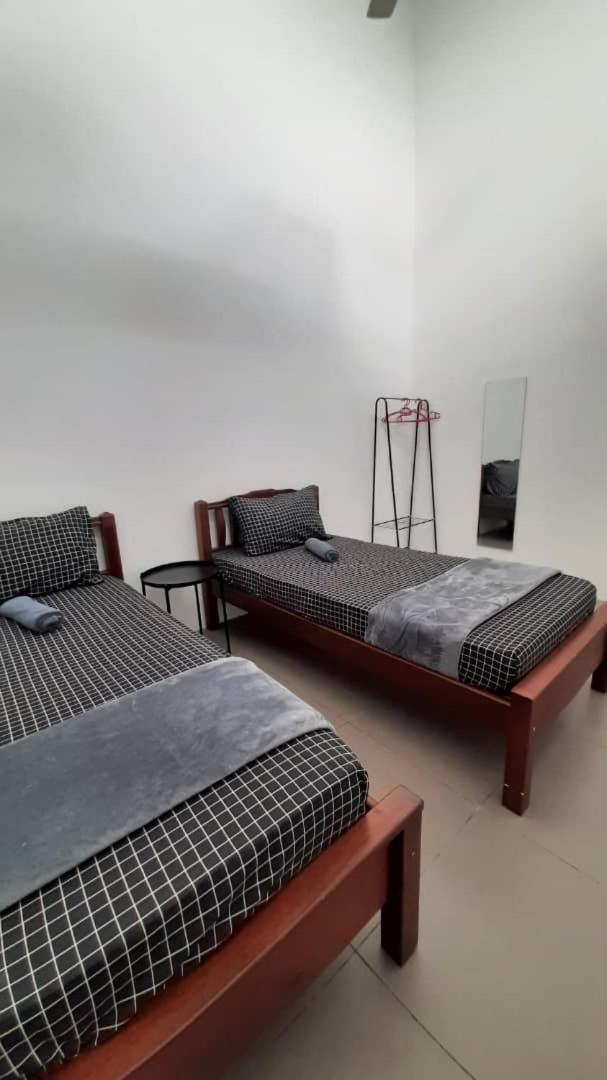 MUSLlM only WIFI 3 aircond room Tulip Homestay Hospital Sultanah Bahiyah photo 1