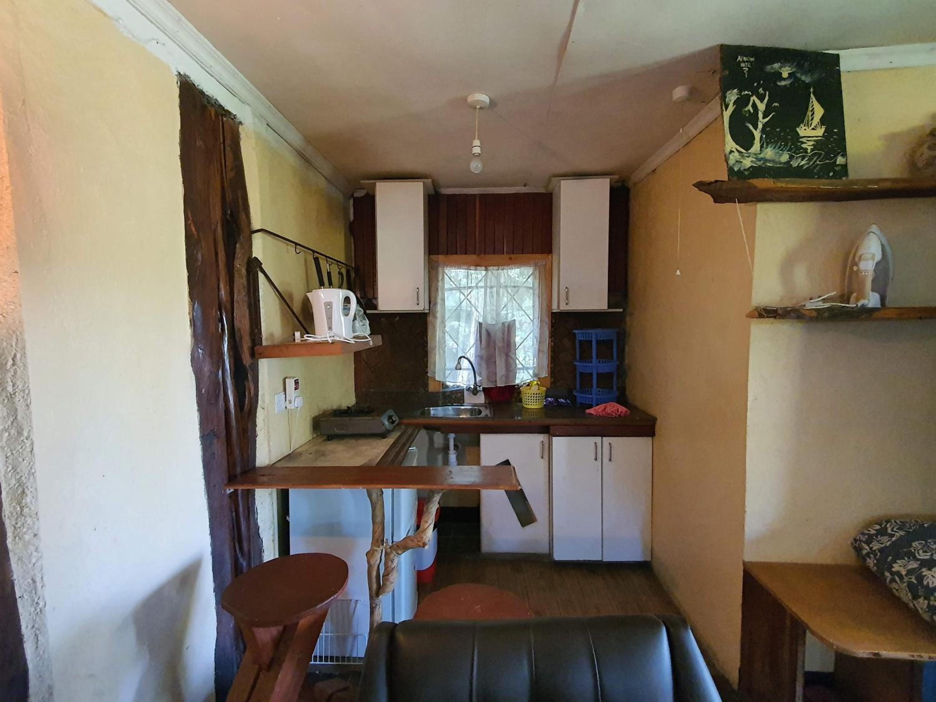 Steve's cottage-homely view 4