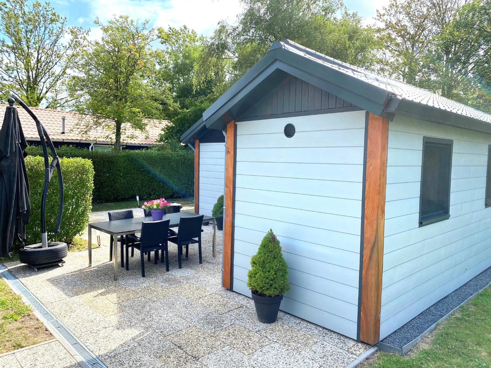Oosterschelde Lodge met veel privacy en dicht bij het water view 3