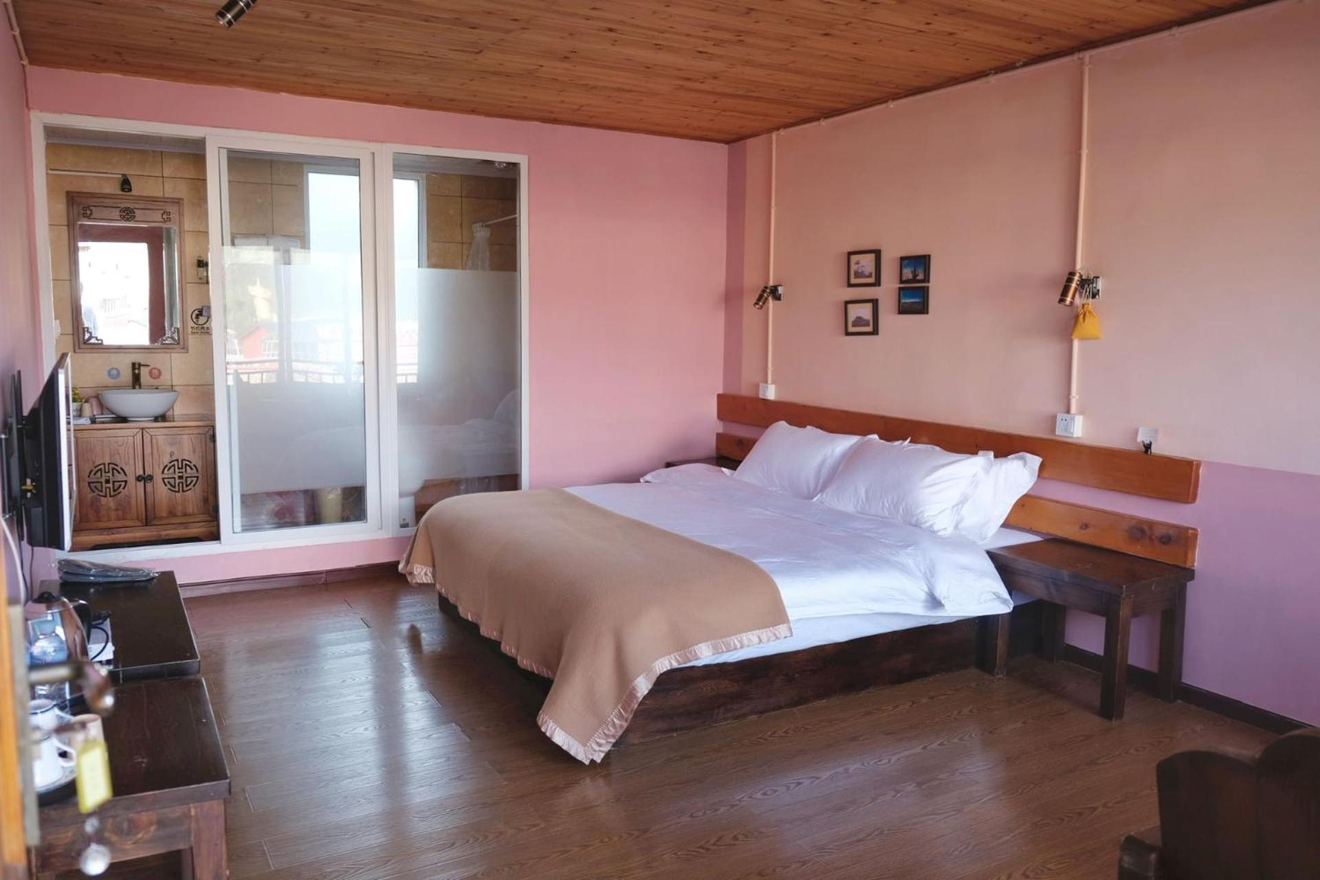 Kevin's Trekker Inn