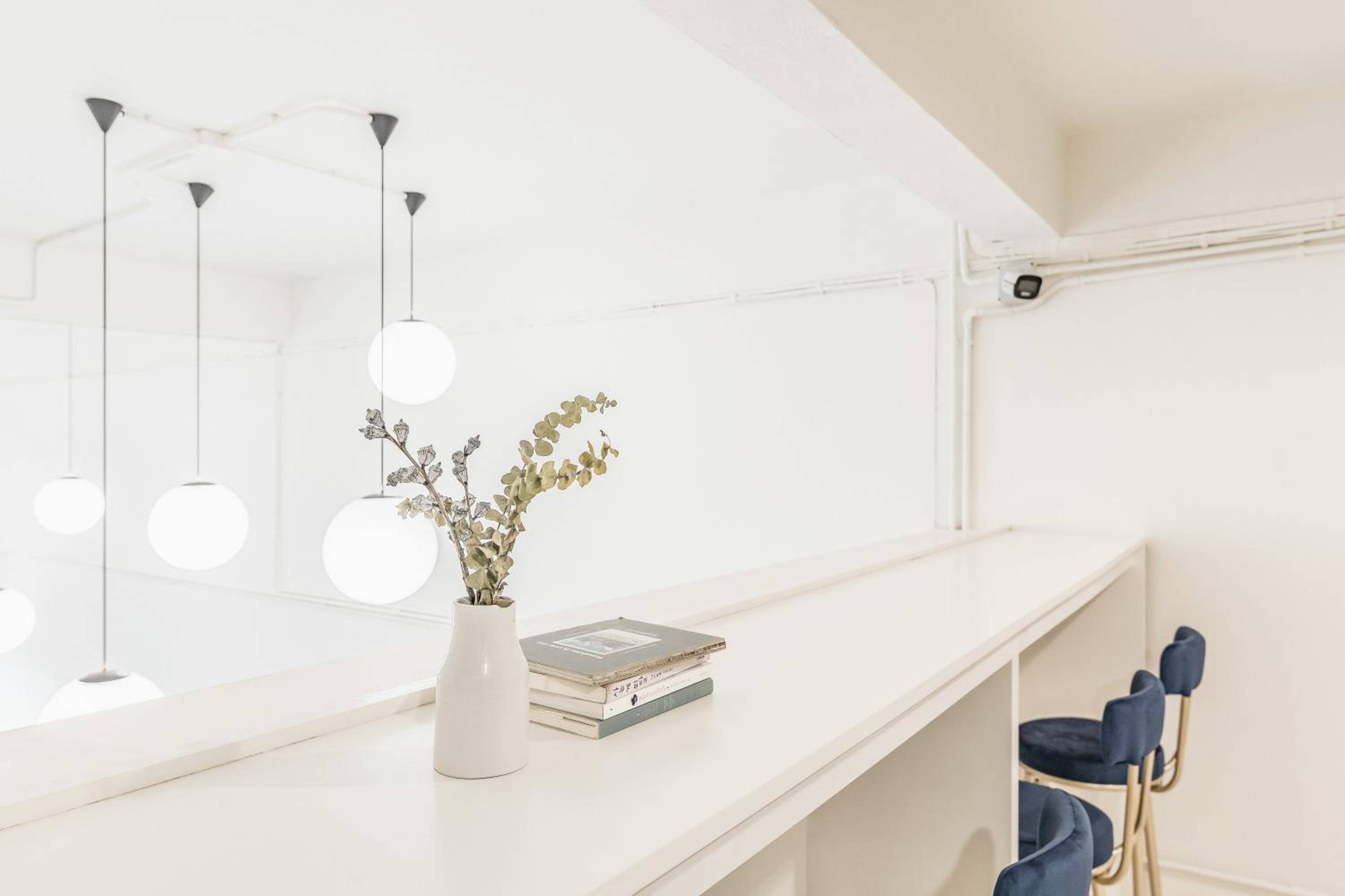 Shapel Hostel and Cafe