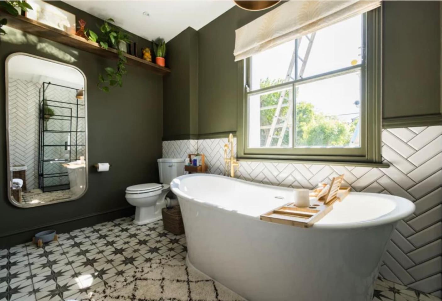 Heaver House - stunning, large, 5BR house nr tube and tooting common