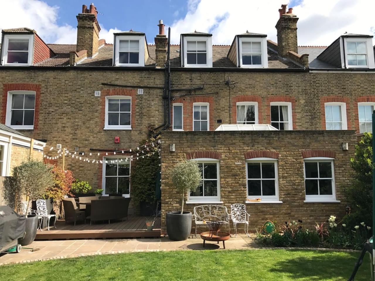 Heaver House - stunning, large, 5BR house nr tube and tooting common
