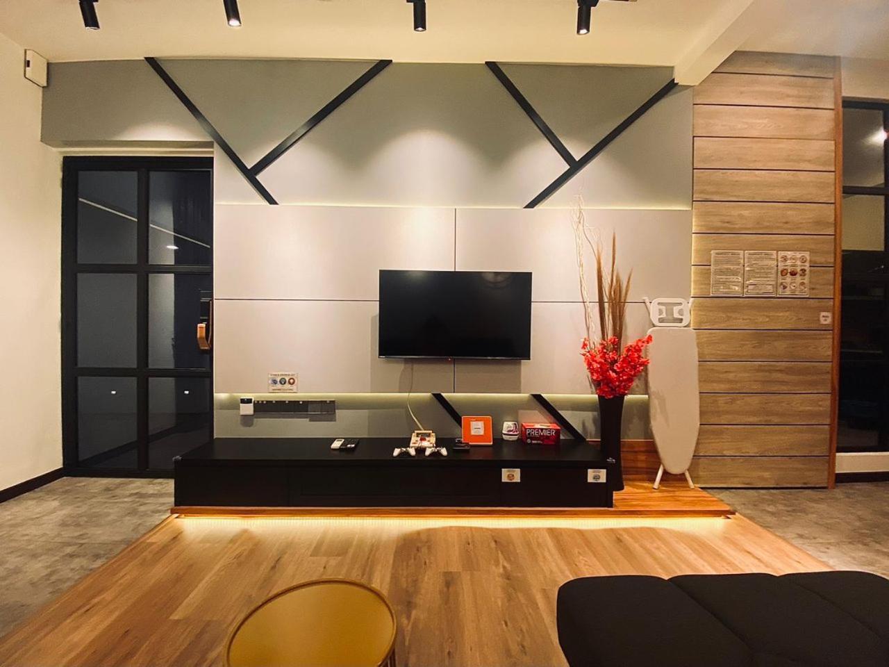 SIX Boutique Residence @ Ipoh Garden Landed House 8pax photo 2