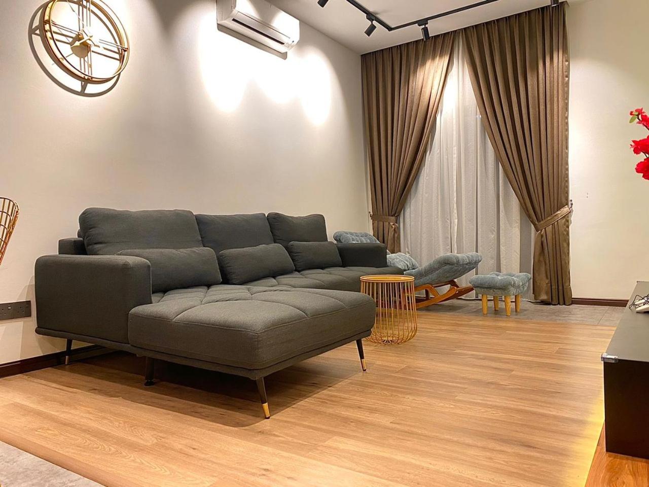 SIX Boutique Residence @ Ipoh Garden Landed House 8pax photo 6