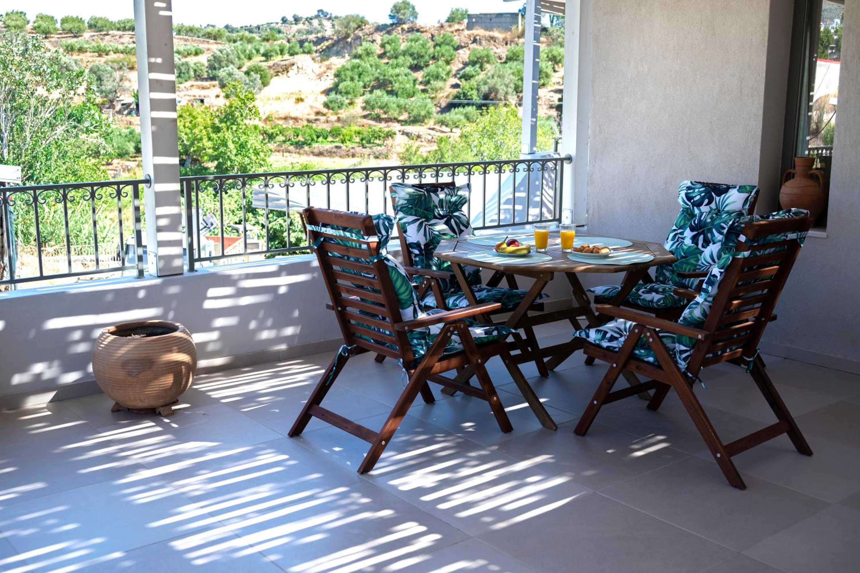 Merastri Cretan Home