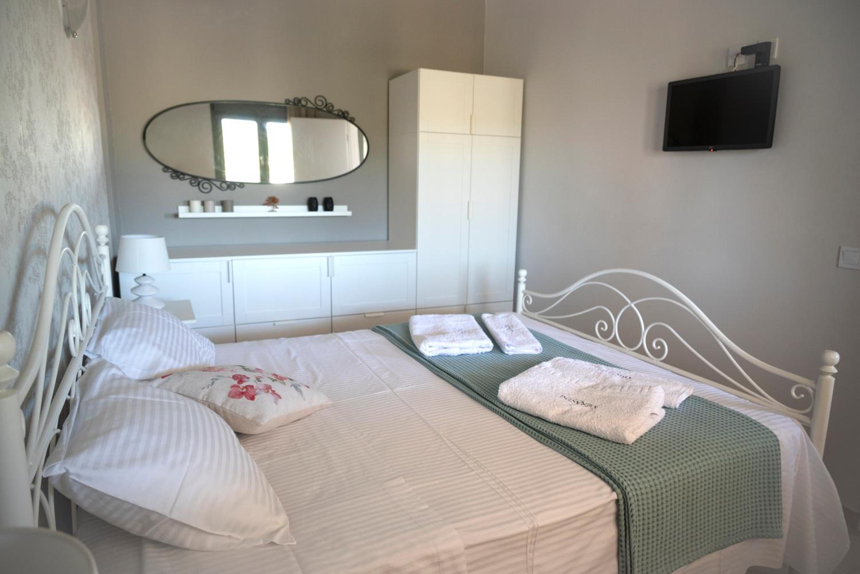 Merastri Cretan Home