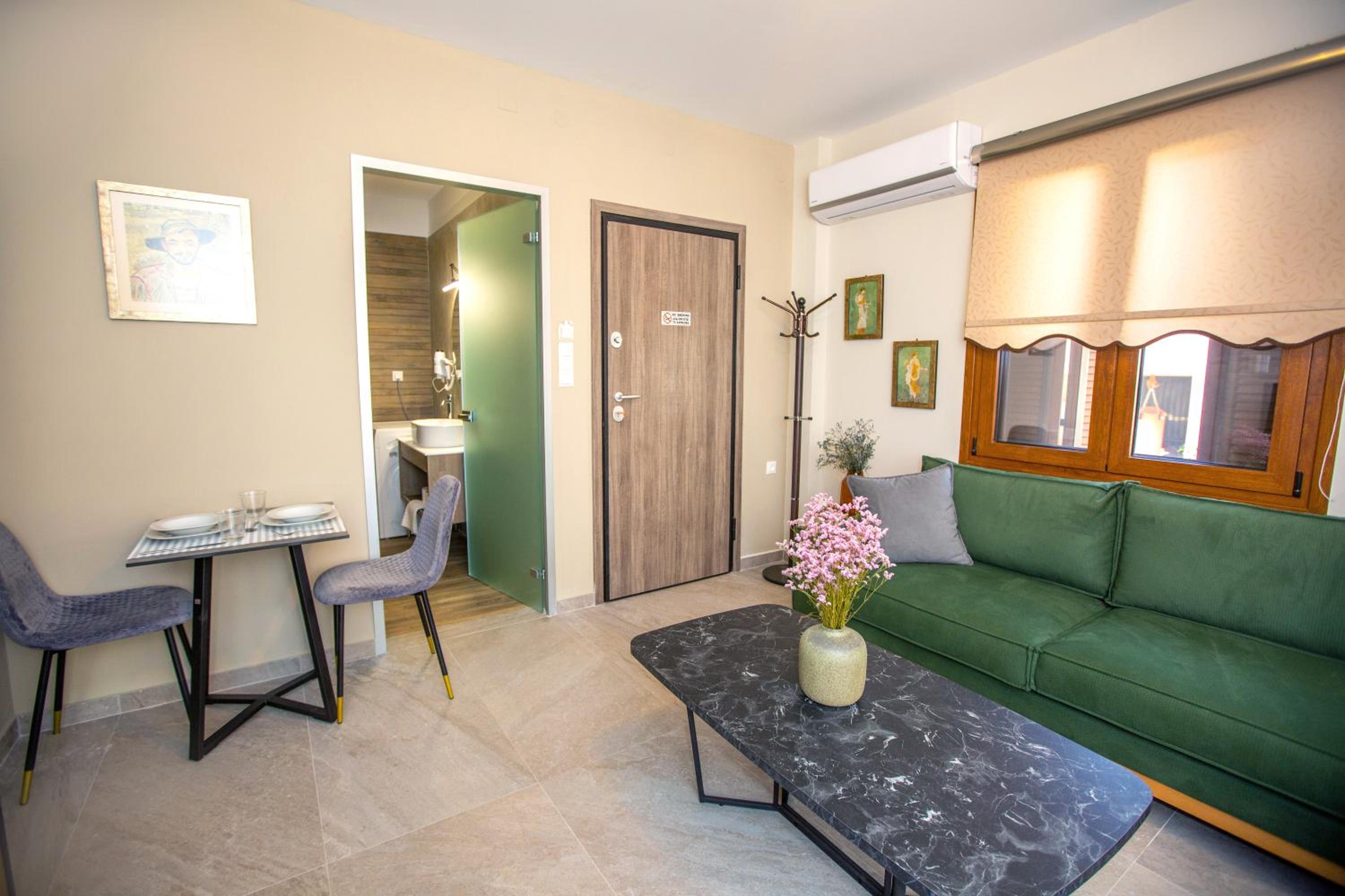 Casa Kastropolis