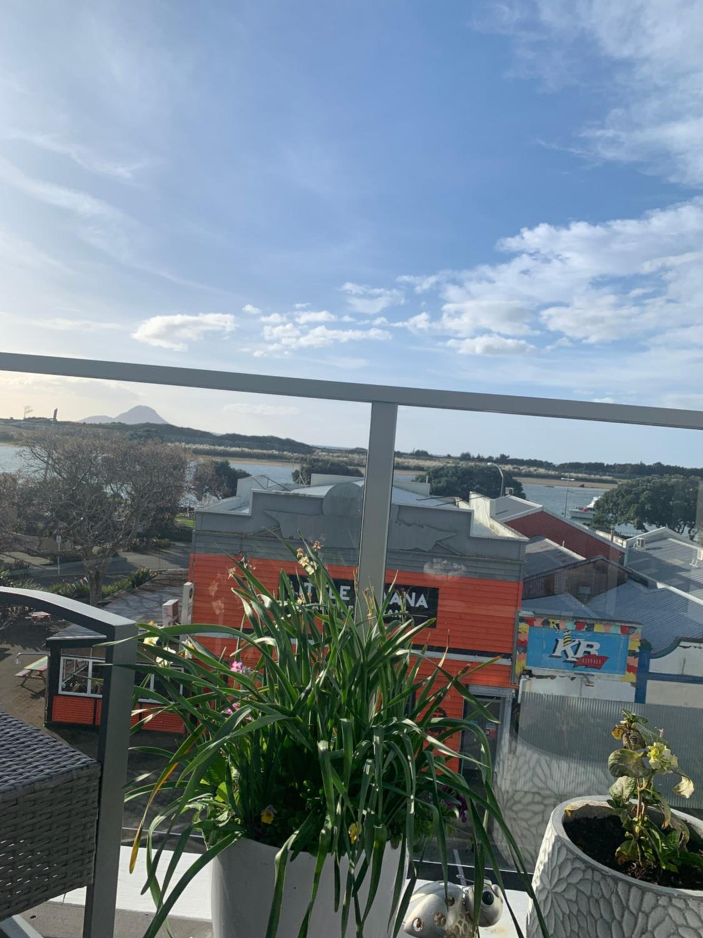 Quayside Luxury Apartments view 4
