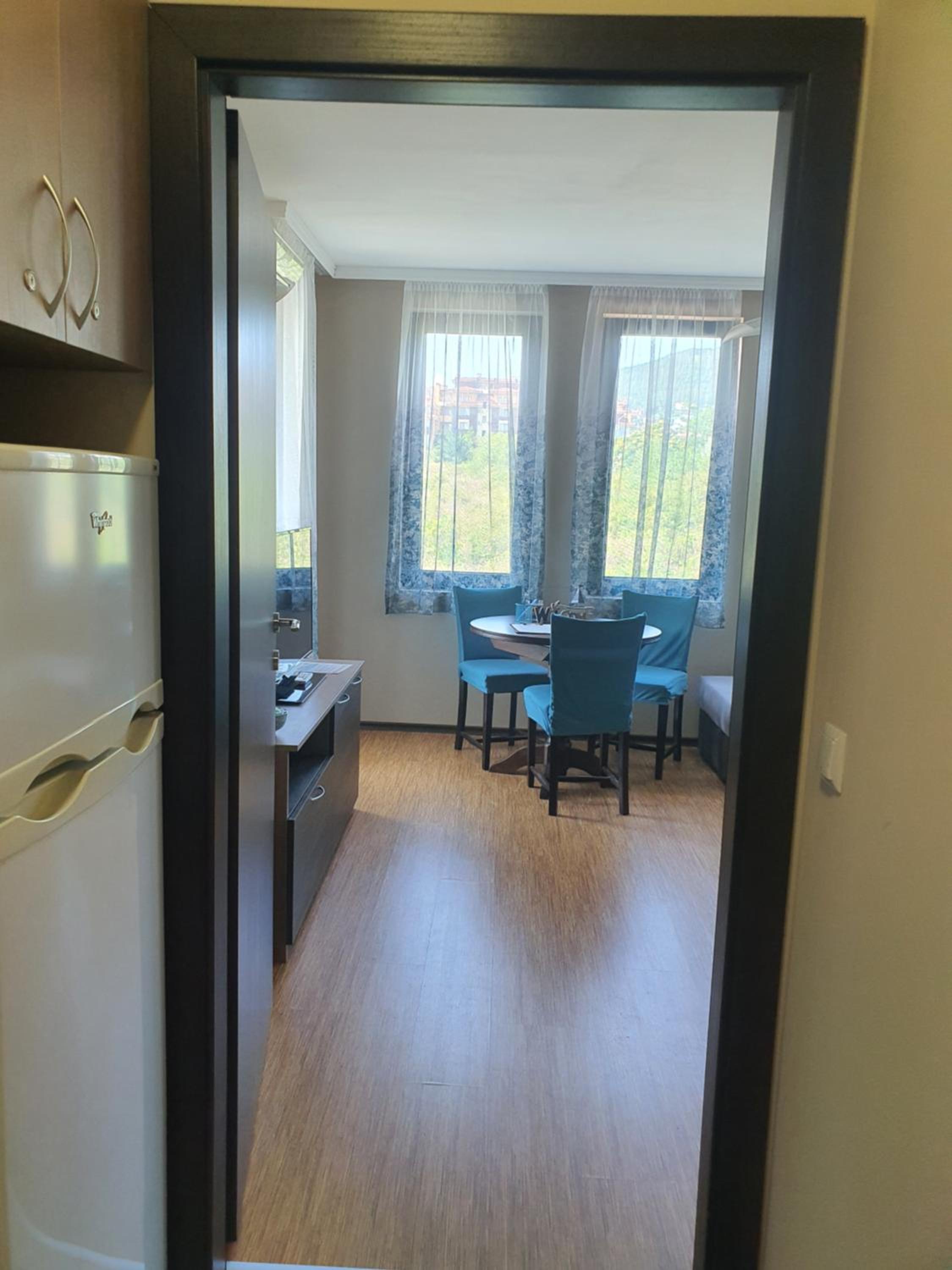 Relaxing Mountain View Apartment near the Beach