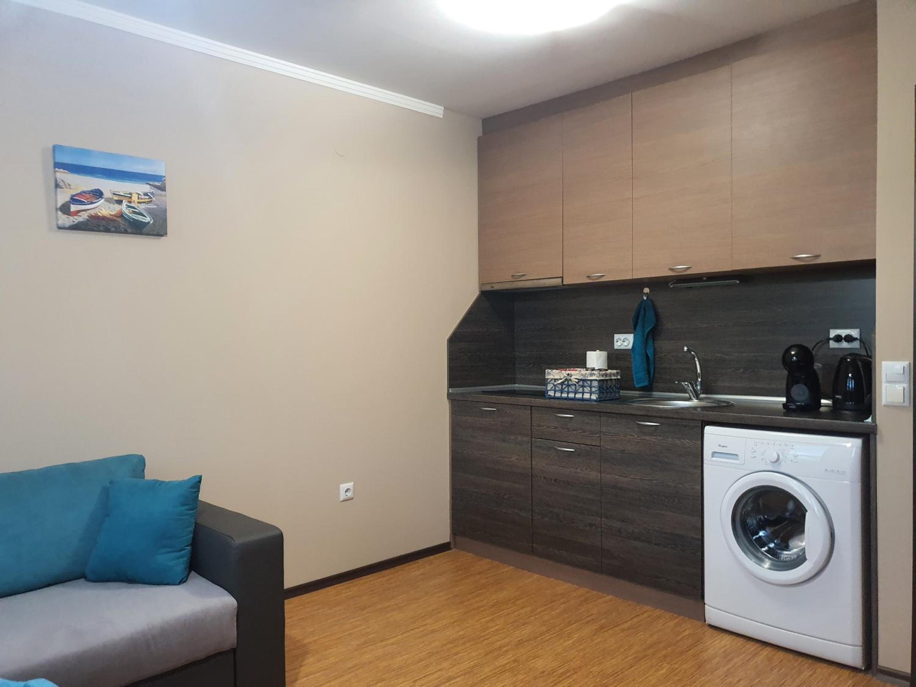 Relaxing Mountain View Apartment near the Beach
