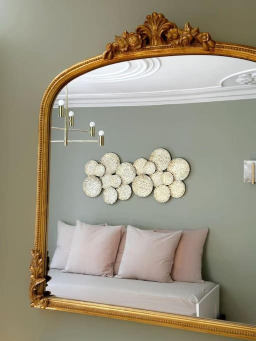 Historical Center, Large 2 Bedroom Apartment, Bright & Stylish view 4