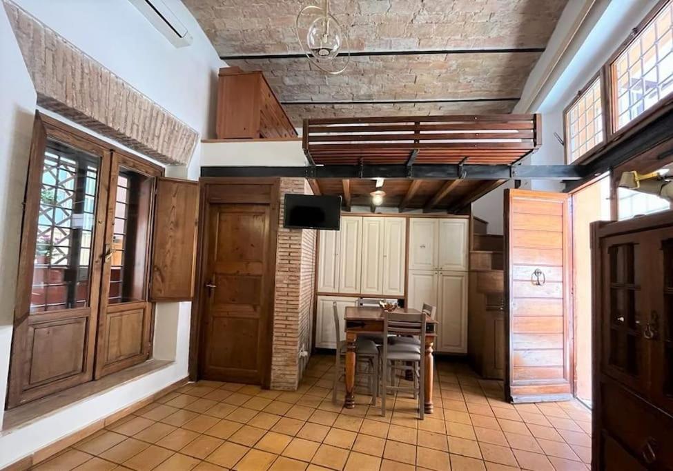 Monti Wood Loft